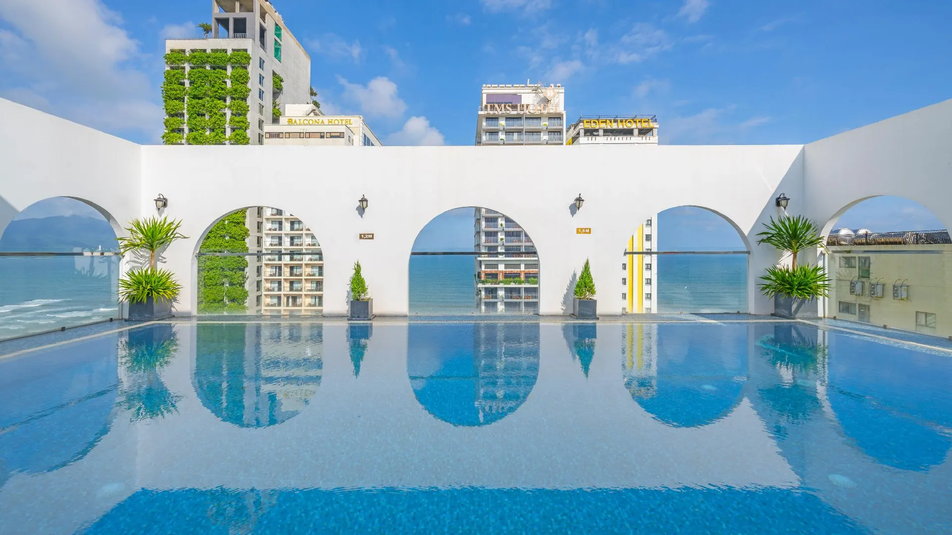 다낭 골든 로터스 호텔 다낭 - 루프탑 바 오션뷰 4성급 호텔 객실