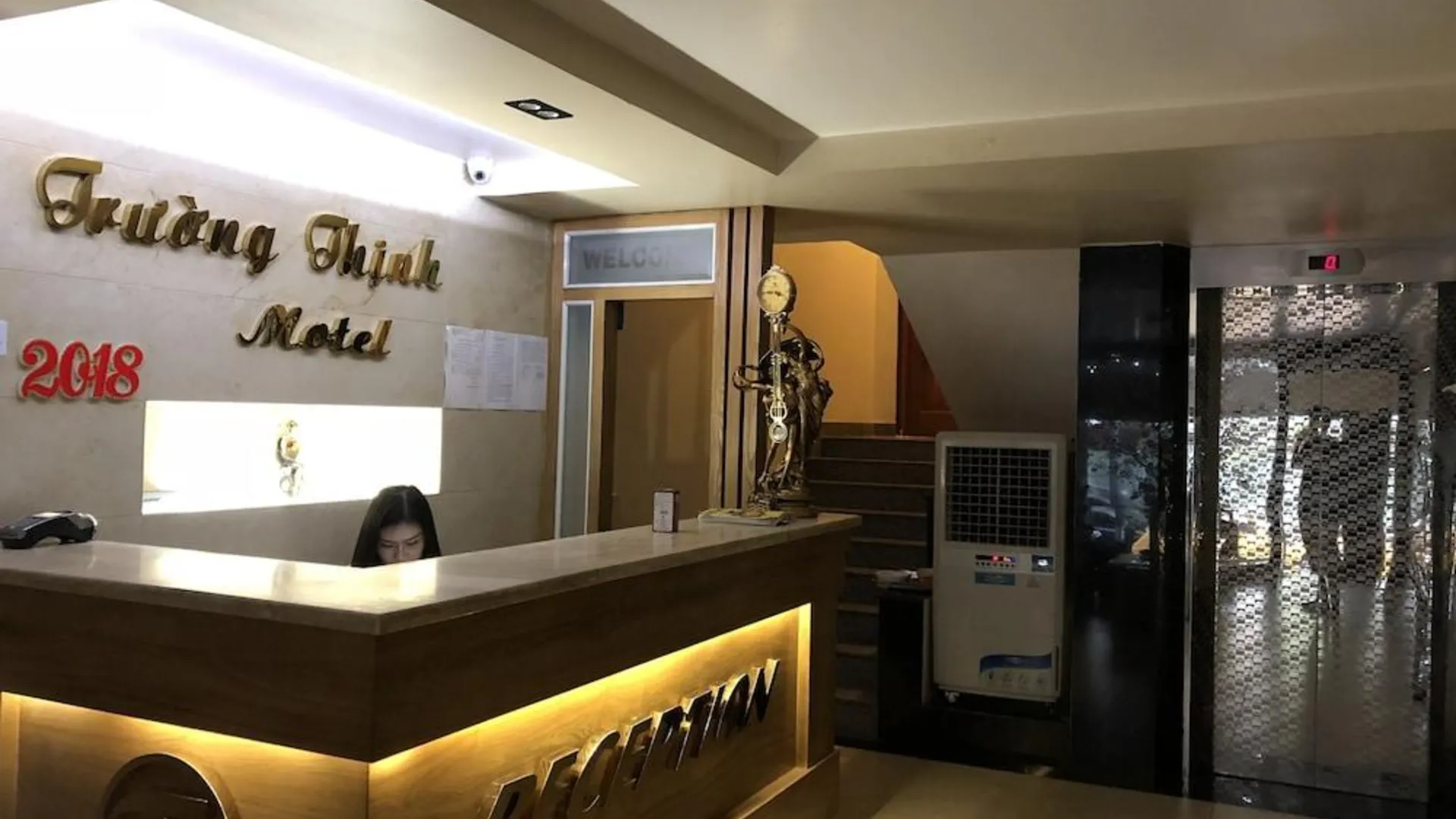 호치민 트룽 틴 호텔 사이공 2성급 호텔 객실