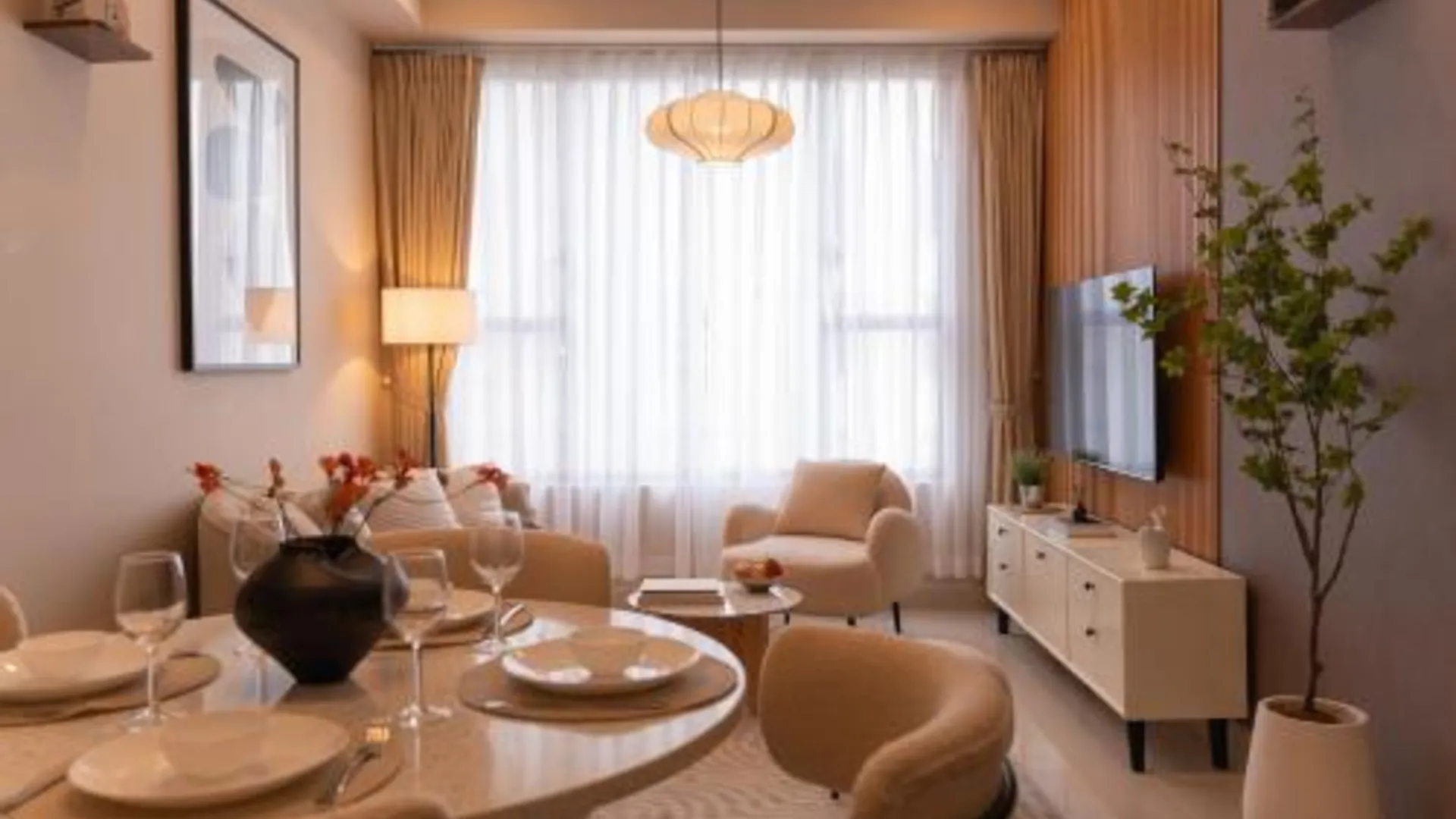 호치민 Spacious 3BR Tresor Apartment - 5 Minutes to Ben Thanh - Free Pool, Gym 5성급 호텔 로비