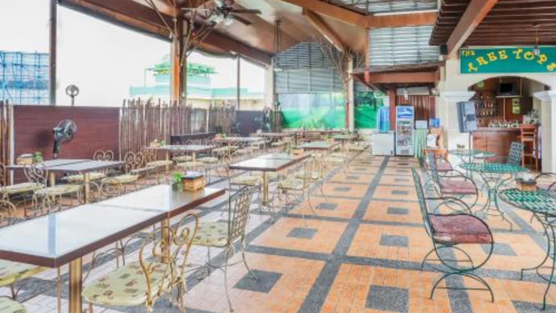 세부 OYO 210 애플 트리 스위트 - 직원 백신 접종 2성급 호텔 부대시설