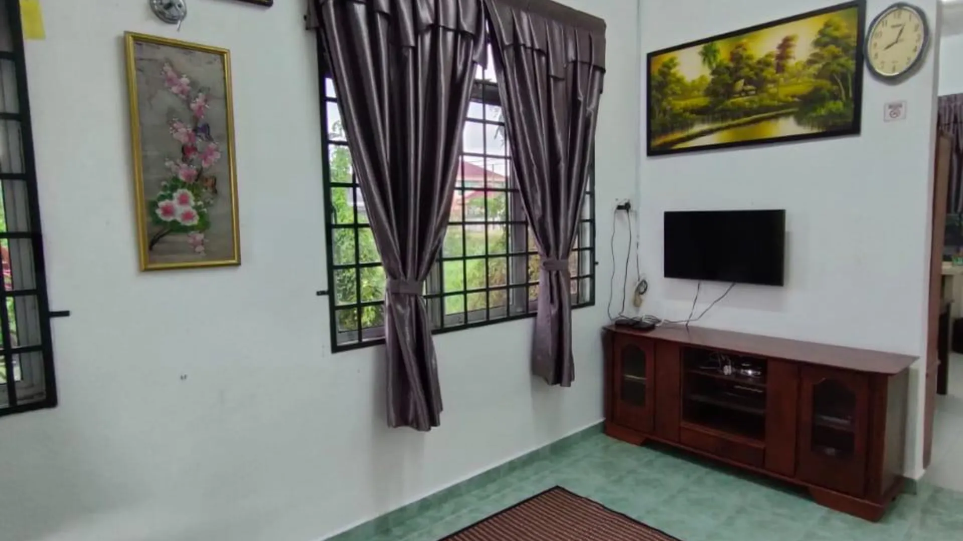 캉가르 캄풍 케리앙 단의 프라이빗 하우스 (100m², 침실 3개, 프라이빗 욕실 2개) 2성급 싱글룸 스위트룸