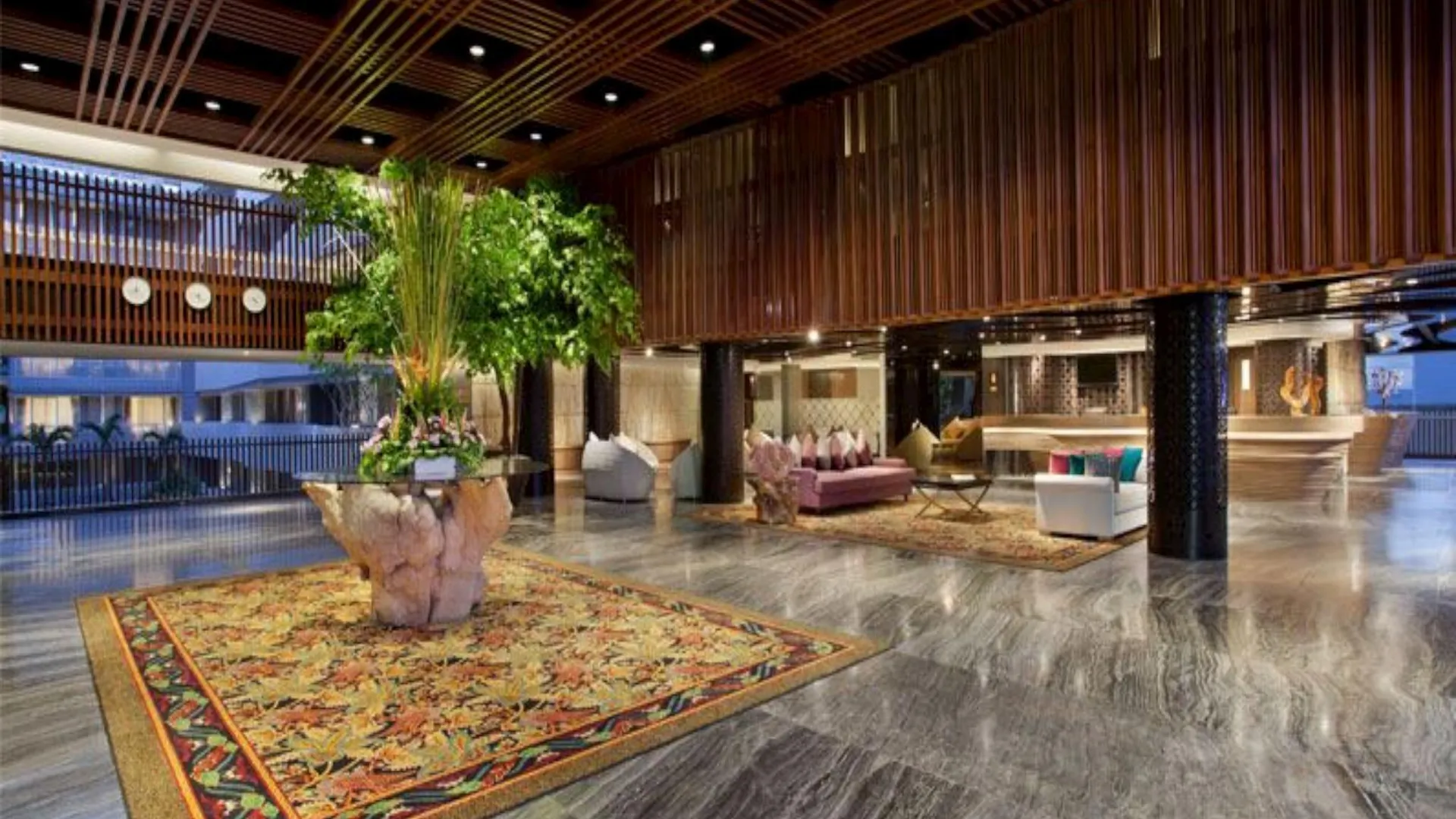 발리 라마다 바이 윈덤 발리 선셋 로드 쿠타 4성급 호텔 로비