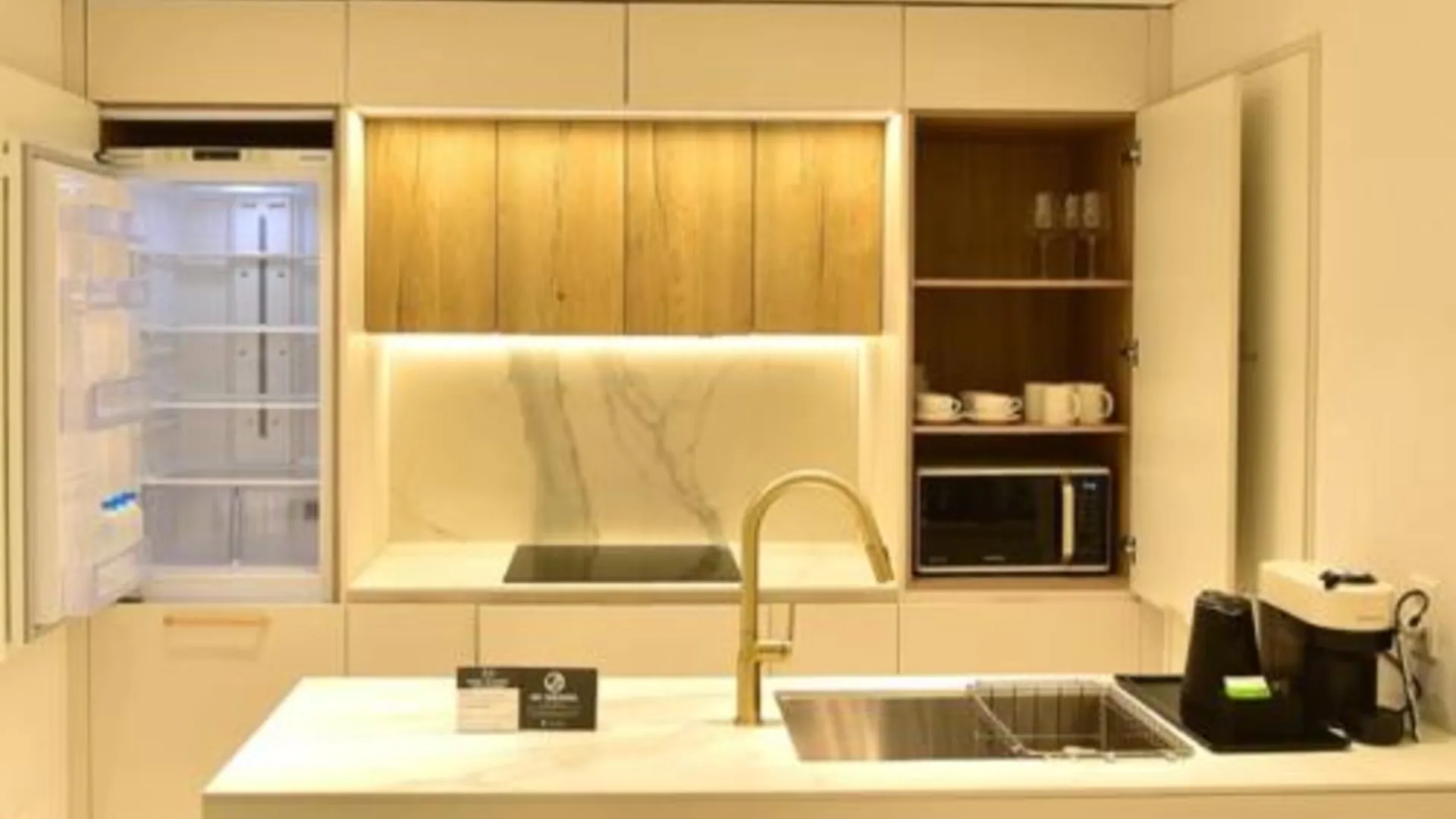 서울 호텔 더 디자이너스 LYJ 스위트 역삼 4성급 호텔 객실