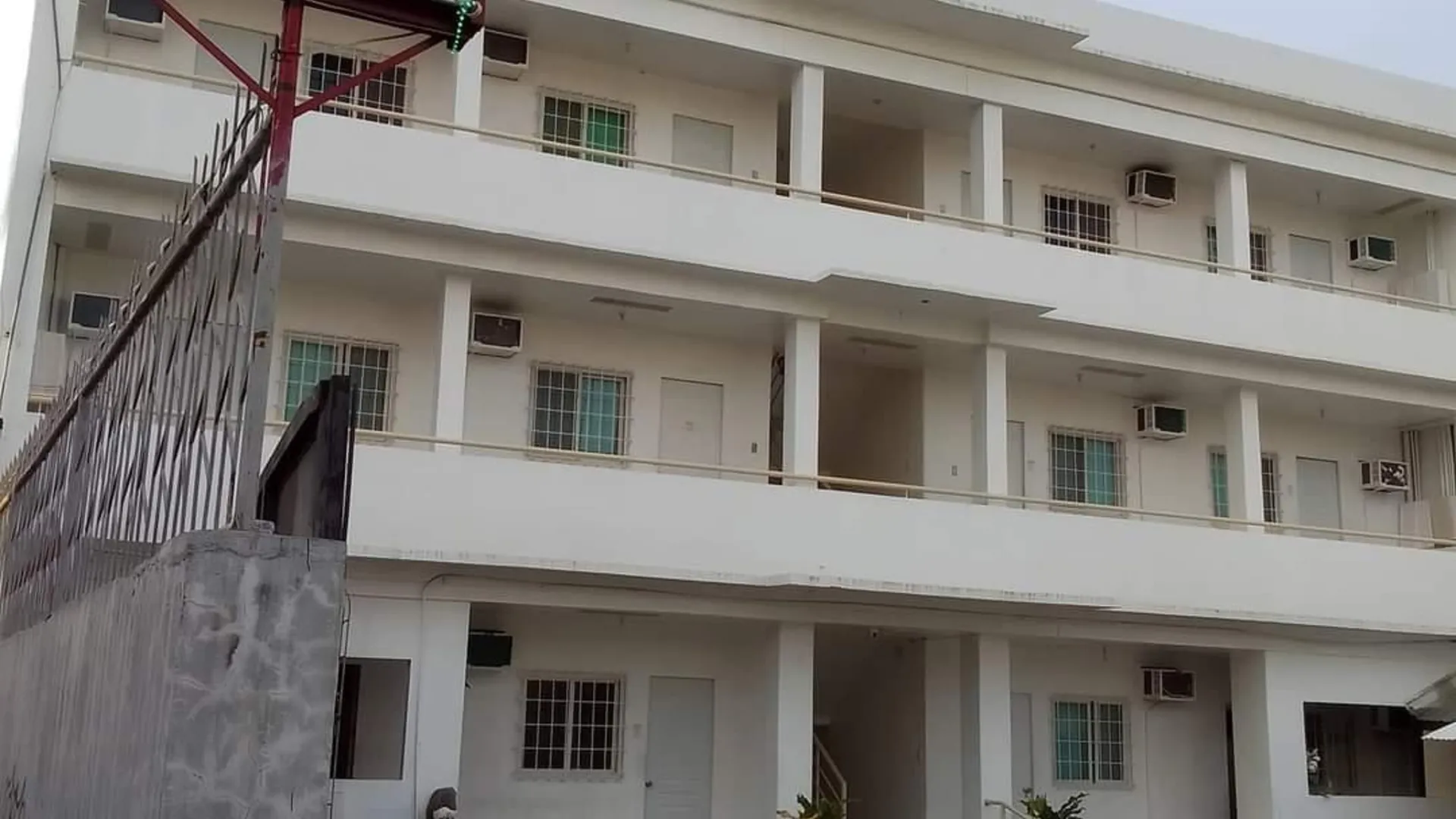 세부 라푸라푸 시티의 방갈로 (30m², 침실 1개, 프라이빗 욕실 1개) 2성급 게스트하우스 외관