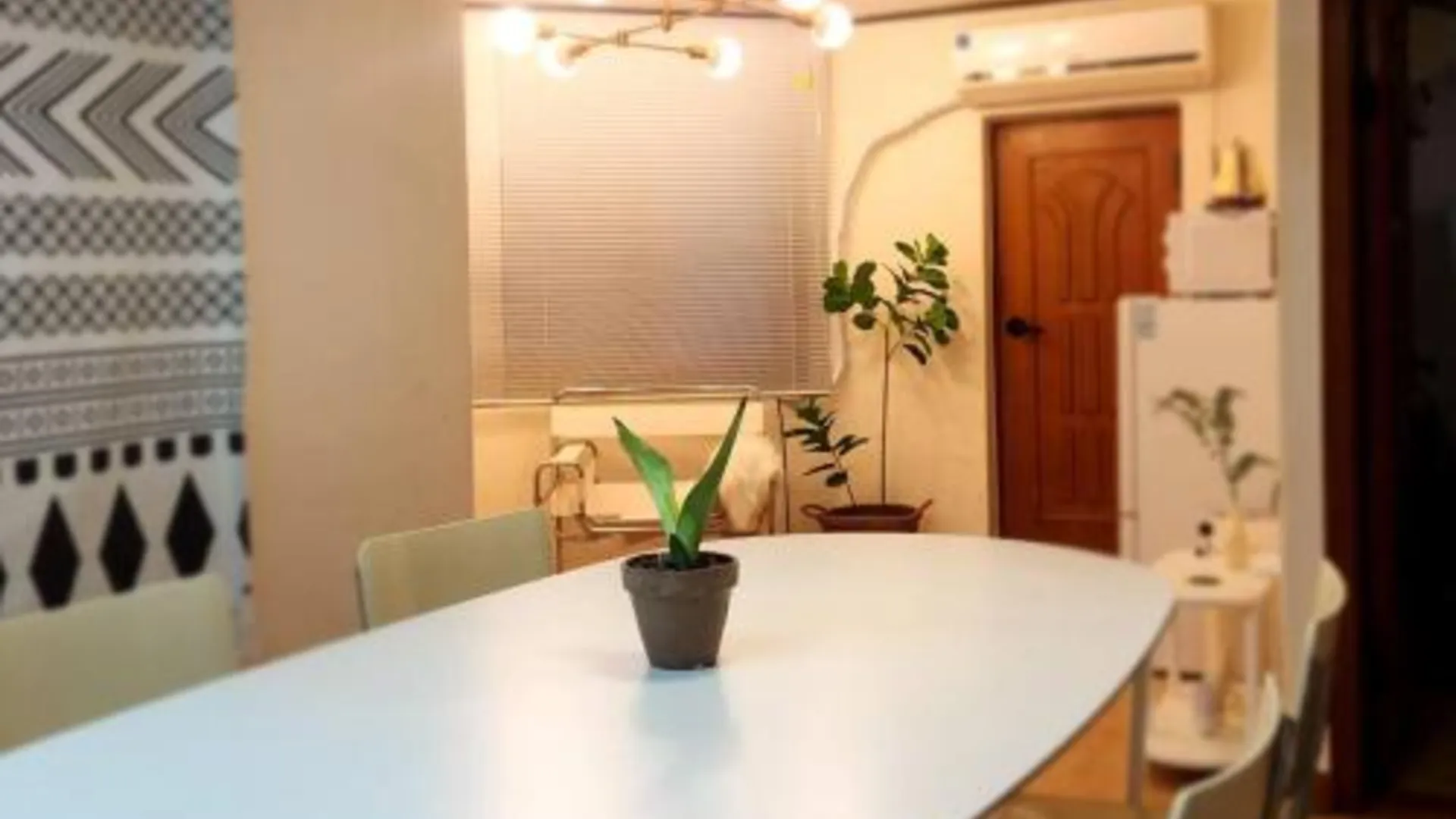 서울 K-5 넓은공간, 홍대 연트럴파크, 홍대역6번출구 7분 3성급 게스트하우스 전망