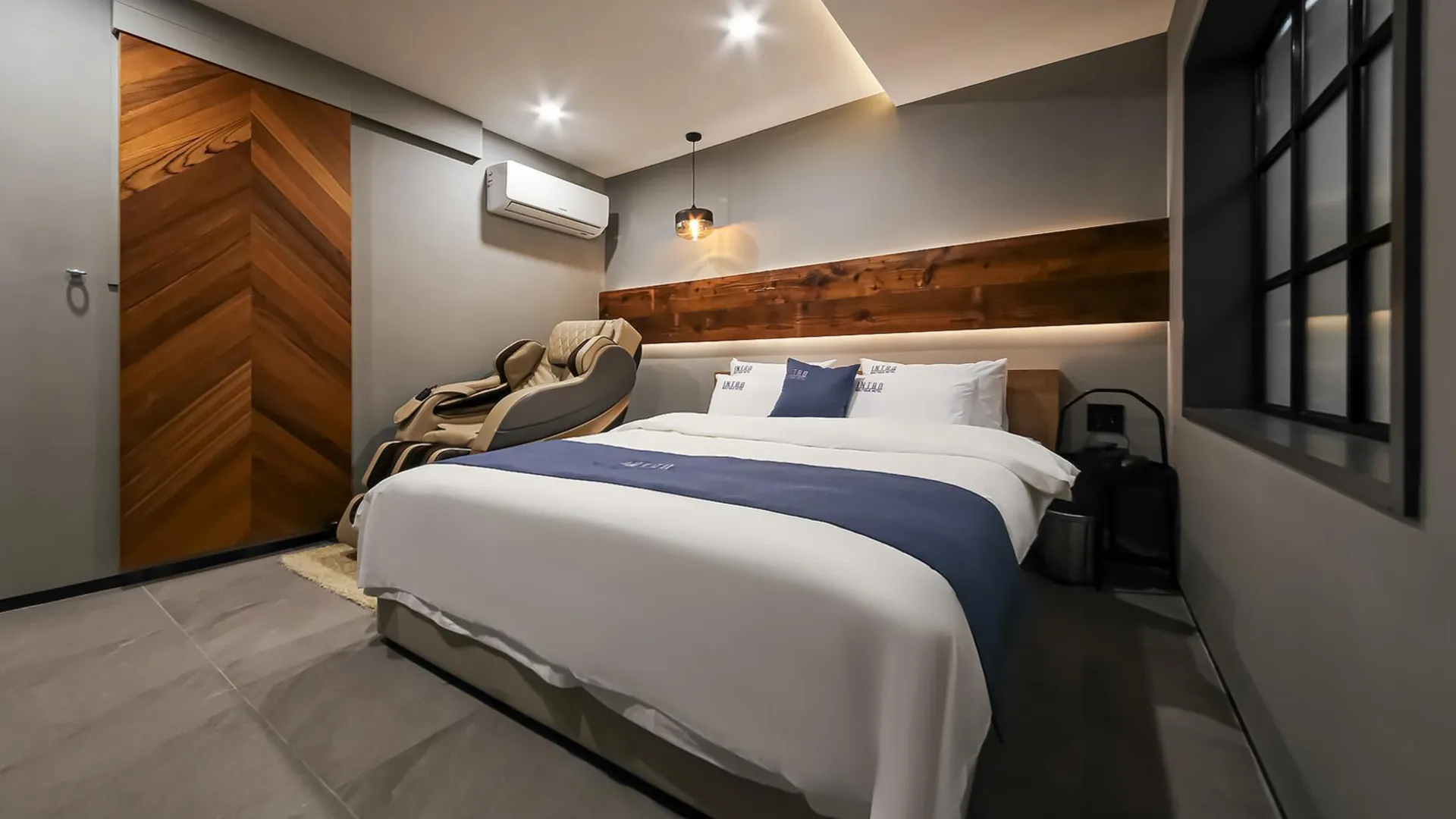 전주 전주 중화산동 호텔 인트로(HOTEL INTRO) 호텔 스위트룸