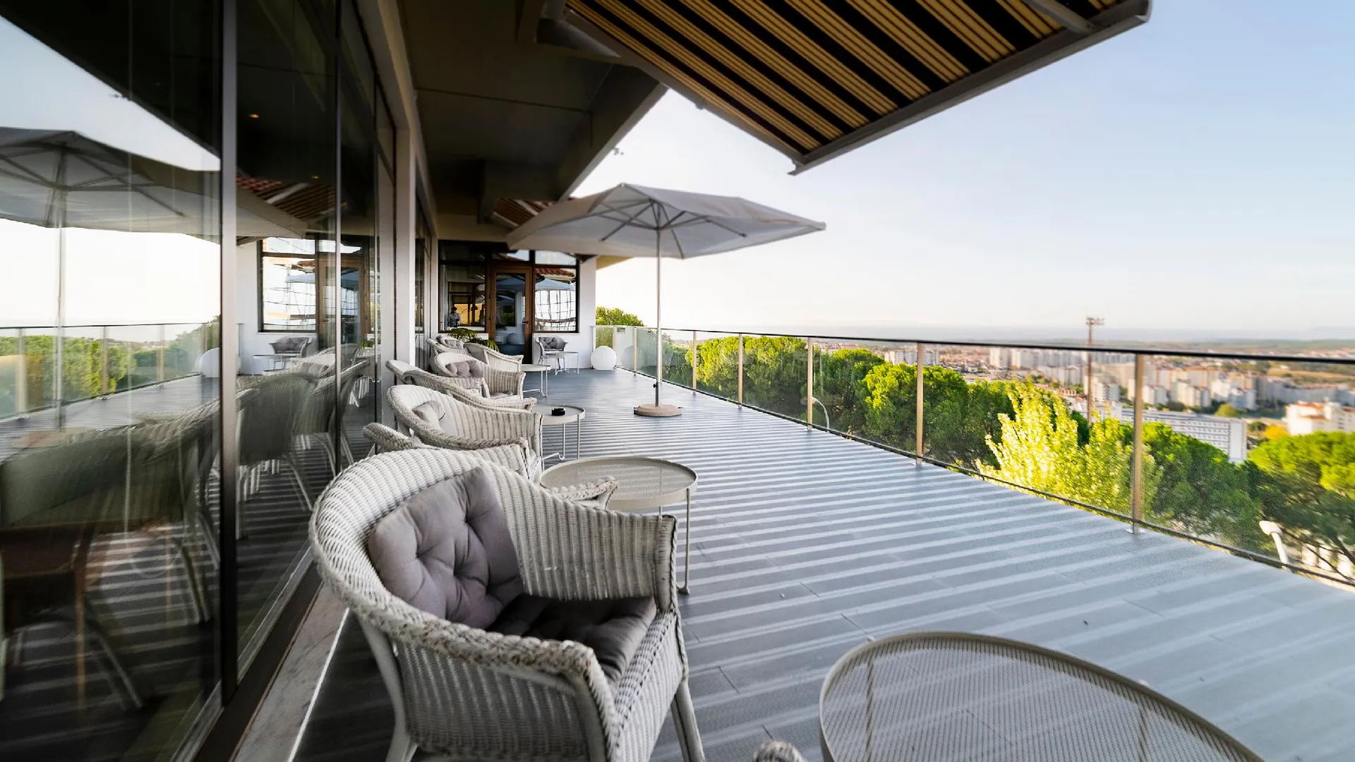 카스텔로 브란코 멜리아 카스텔로 브랑코 4성급 호텔 외관