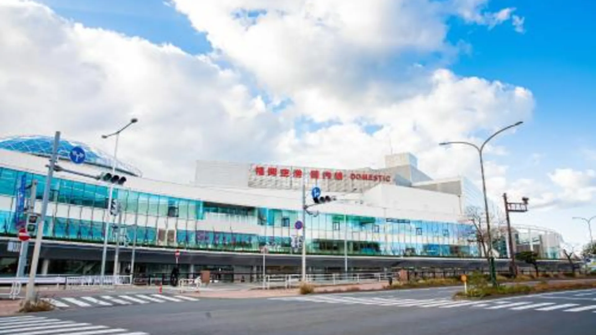 후쿠오카 Miyabi 3성급 게스트하우스 수영장