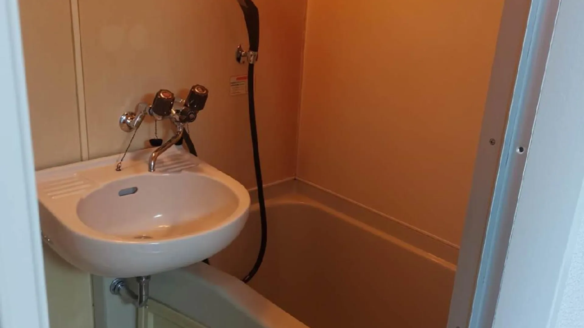 오사카 신오사카의 아파트먼트 (20m², 침실 1개, 프라이빗 욕실 1개) 3성급 게스트하우스 스위트룸