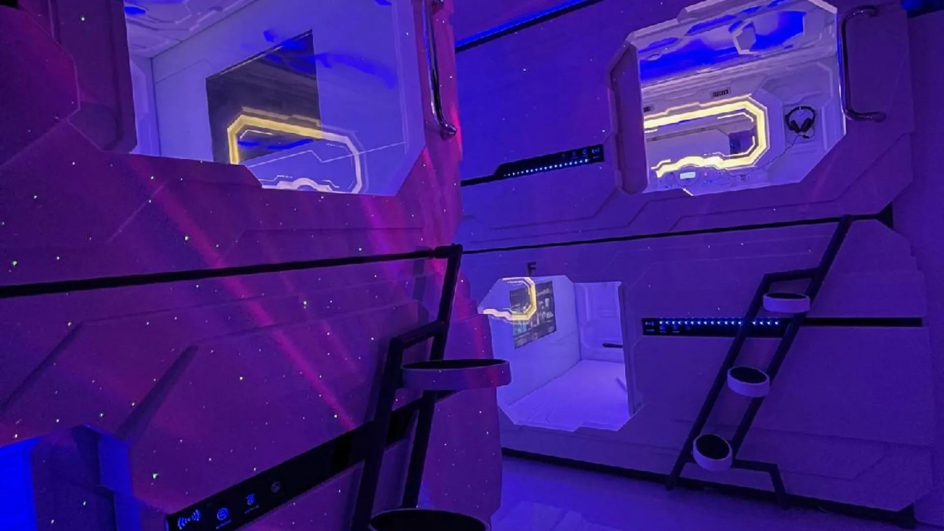 세부 BMAX 스페이스포드 호텔 수영장