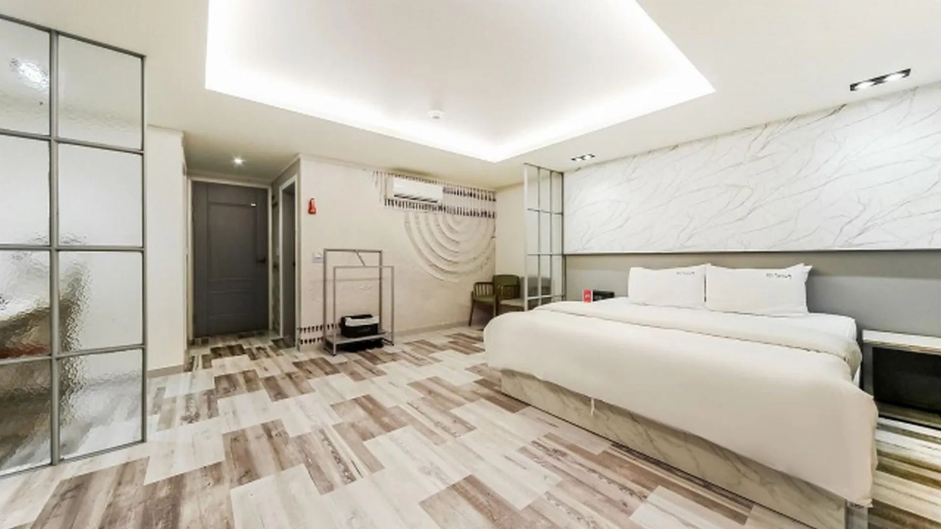 울산 울산 삼산 테라 9 2성급 호텔 스위트룸