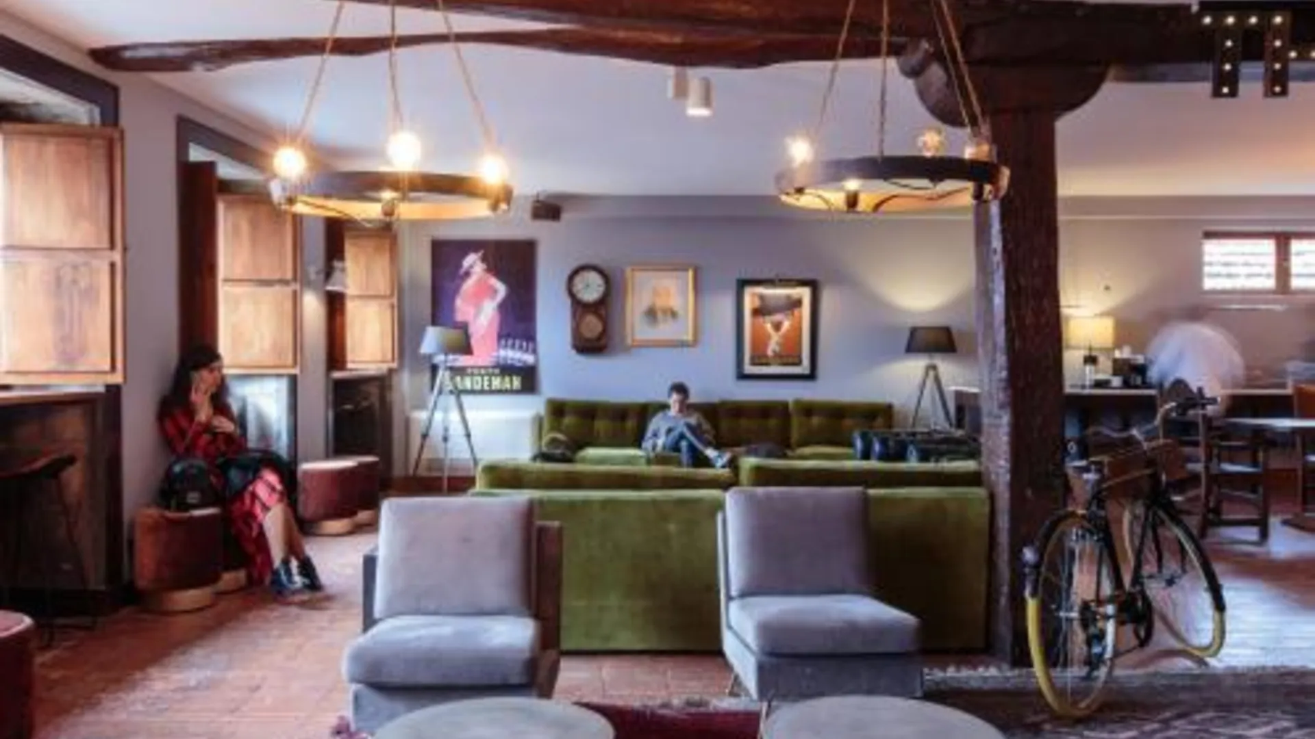 빌라 노바 드 가이아 더 하우스 오브 샌드맨 - 호스텔 앤 스위트 4성급 호텔 스위트룸