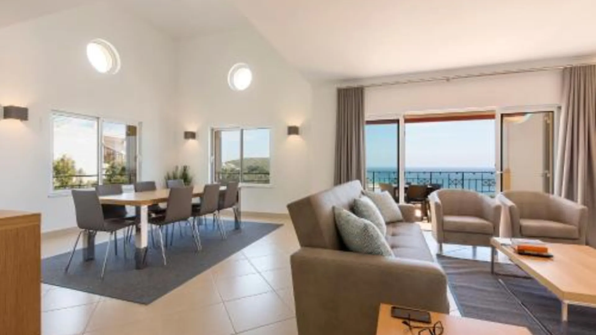 부덴스 NAU Salema Beach Village 4성급 호텔 스위트룸