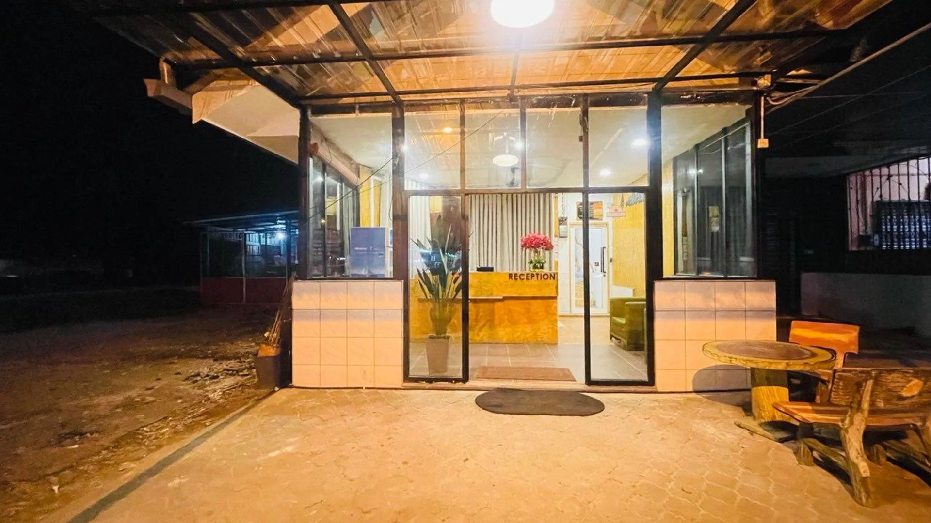 타나 메라 Hotel and Homestay Four Friends Tanah Merah 3성급 호텔 부대시설