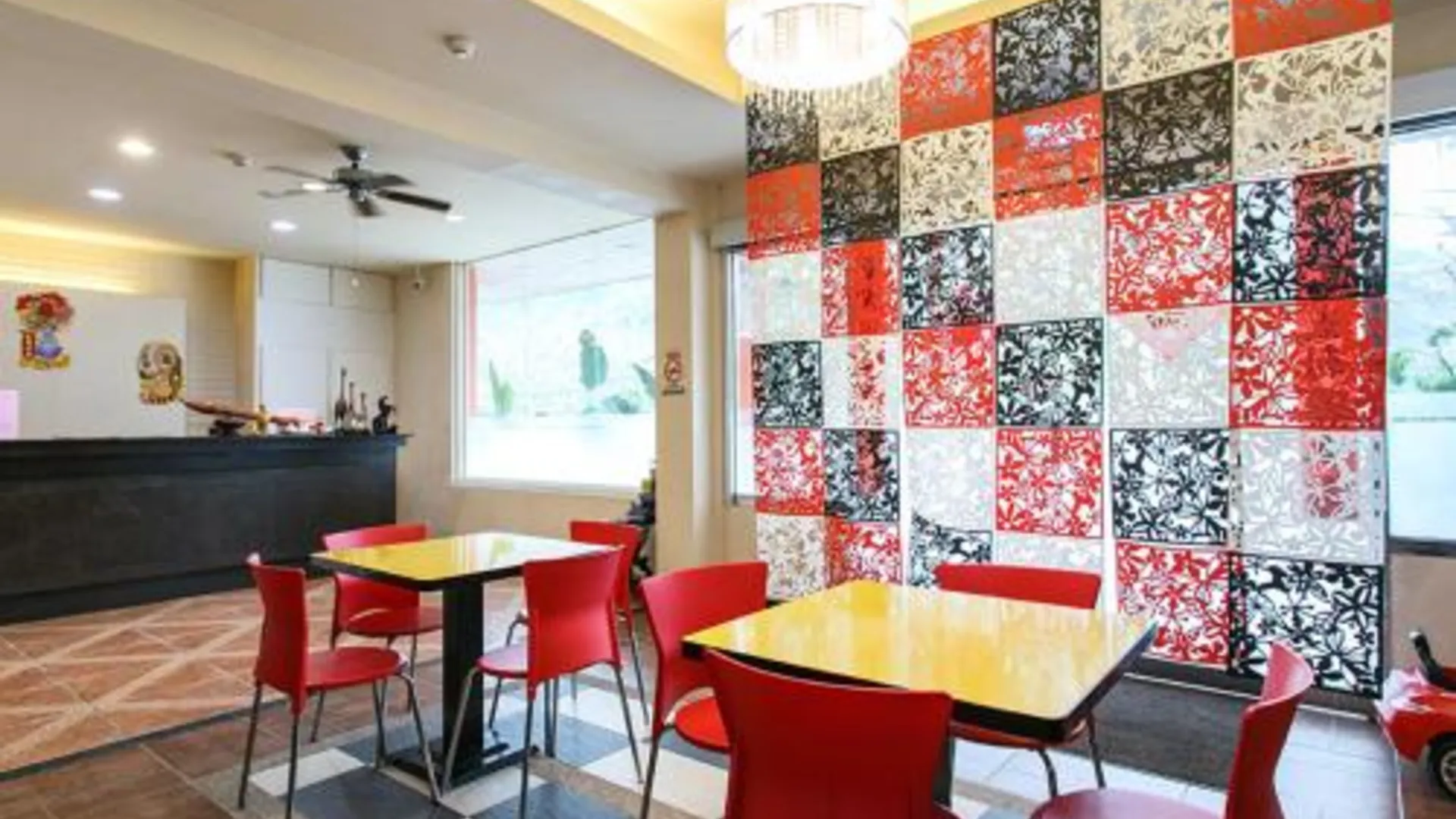 타이베이 쿠리어 스테이션 3성급 호텔 수영장