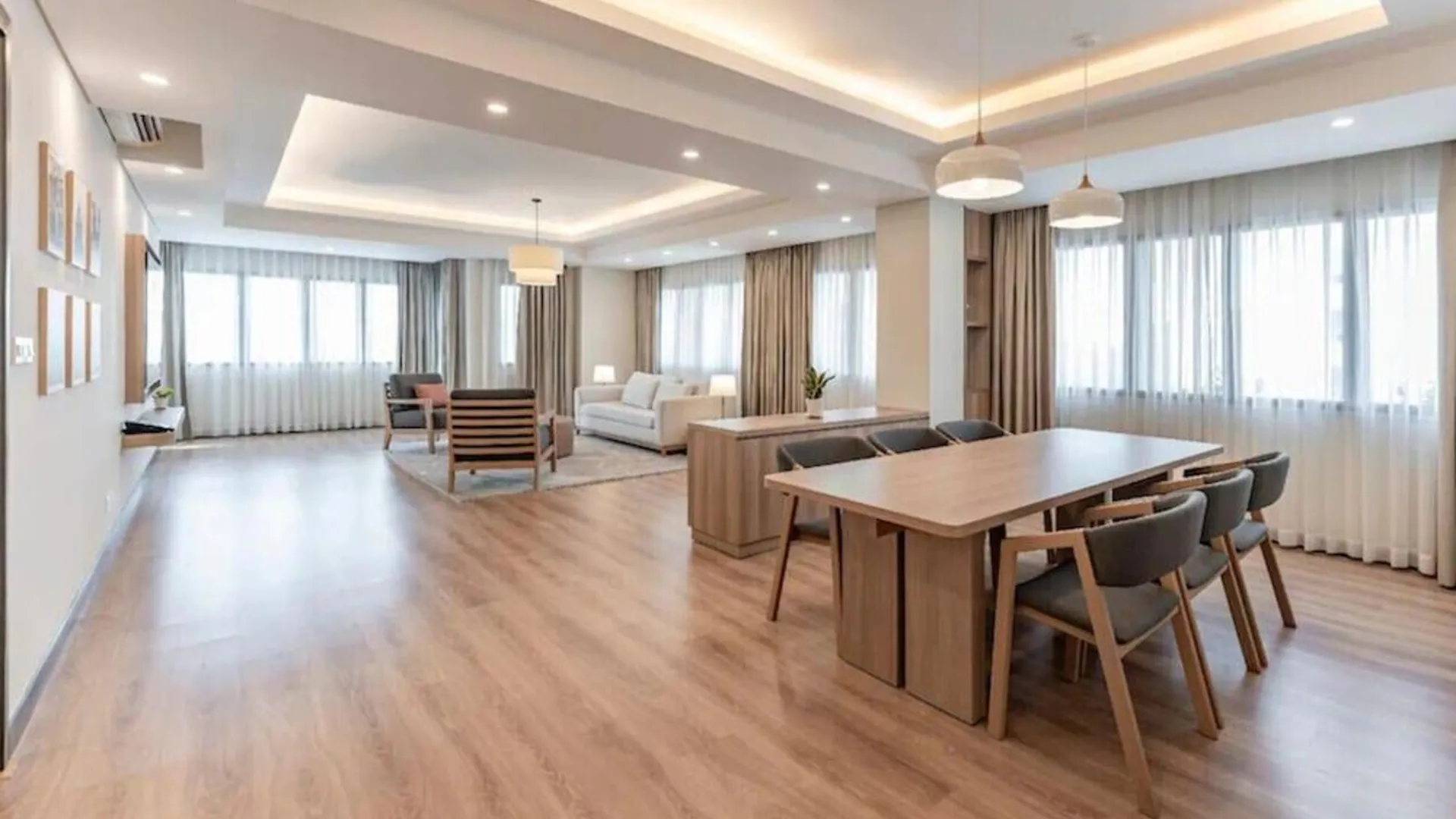 호치민 Condotel Imperial Landmark 81 4성급 호텔 로비