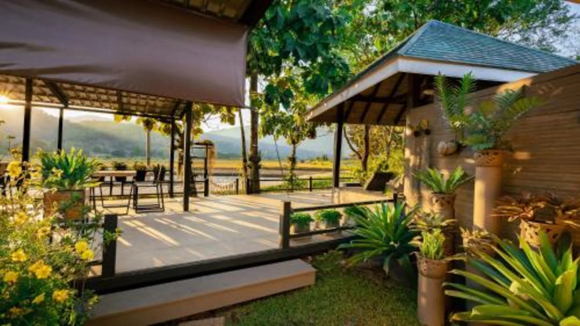 치앙라이 Baan Sin Suk 호텔 로비