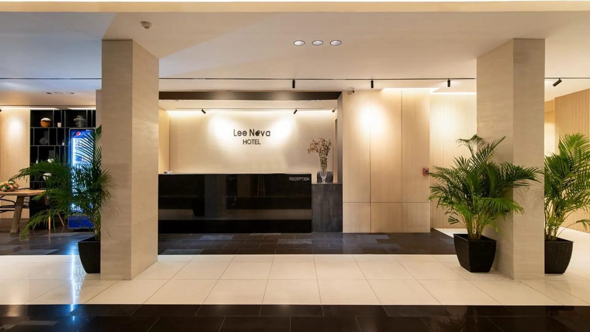 방콕 리 노바 호텔 5성급 호텔 외관