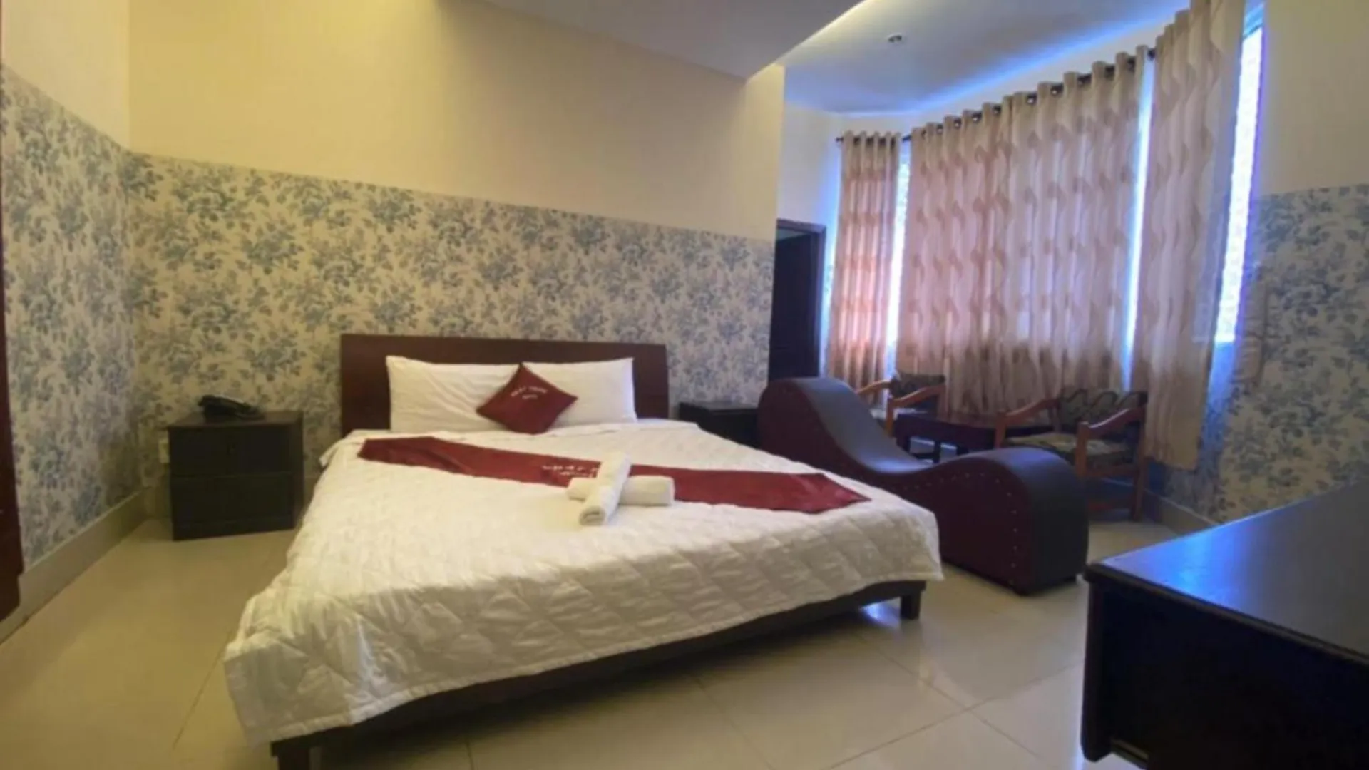 호치민 팟틴 호텔 1성급 호텔 스위트룸