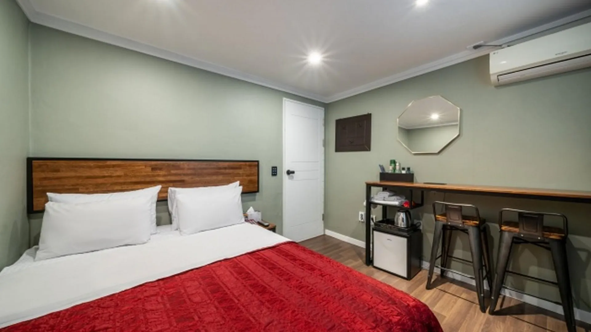 서울 신촌 라세느 호텔 수영장