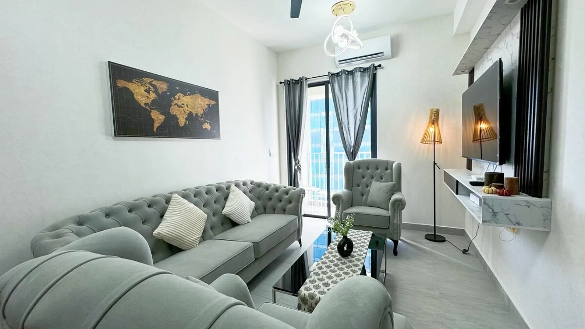 샤알람 세티아 알람의 프라이빗 하우스 (700m², 침실 3개, 프라이빗 욕실 2개) 4성급 게스트하우스 객실