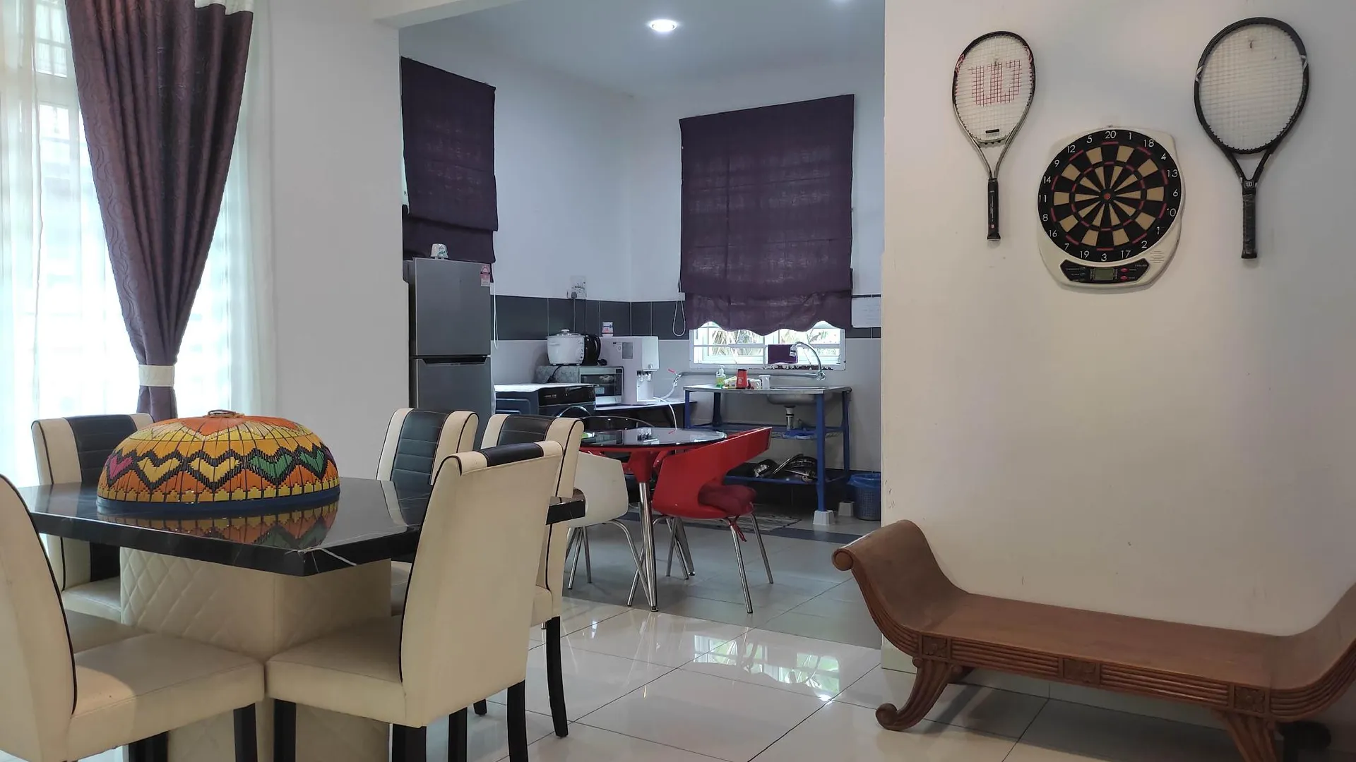 말라카 멜라카텡가의 프라이빗 하우스 (1400m², 침실 4개, 프라이빗 욕실 2개) 3성급 싱글룸 외관