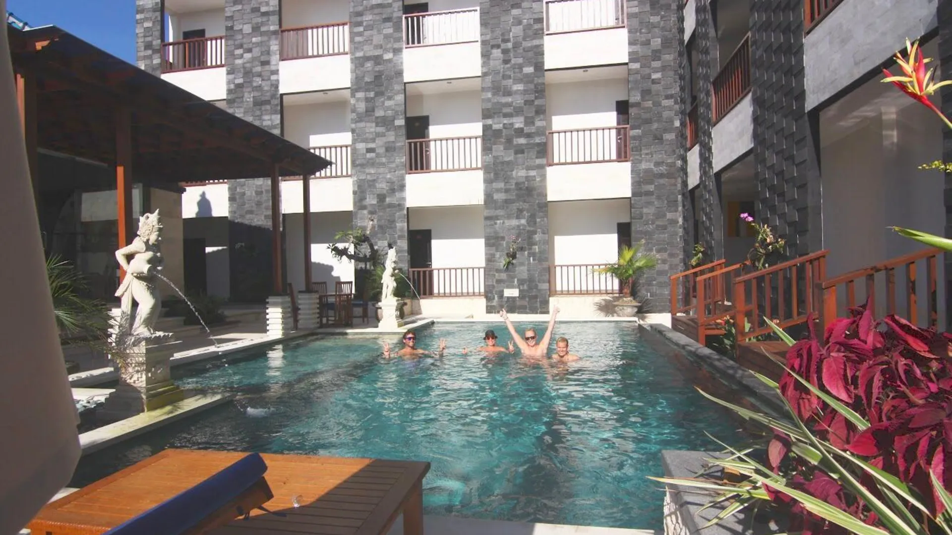 발리 마모 호텔 울루와투 3성급 호텔 스위트룸