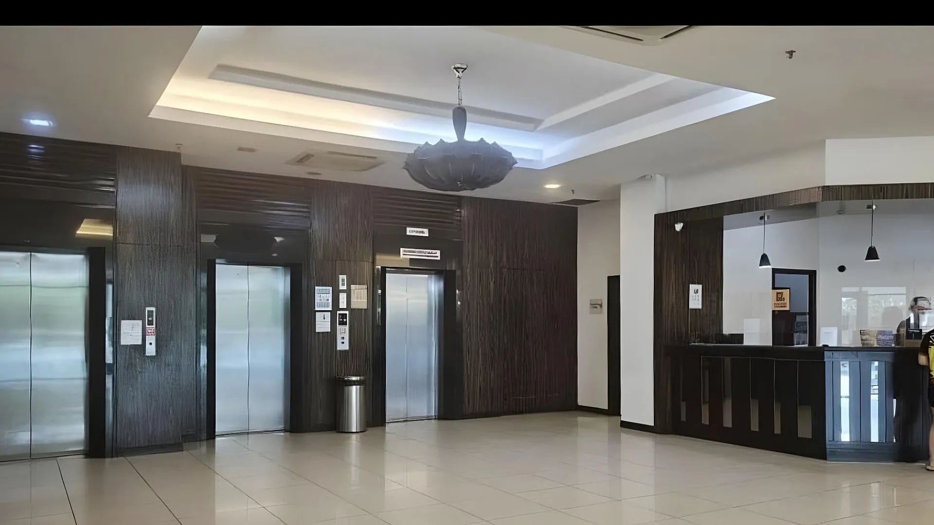 코타키나발루 시티 센터의 아파트먼트 (75m², 침실 2개, 프라이빗 욕실 2개) 3성급 싱글룸 수영장