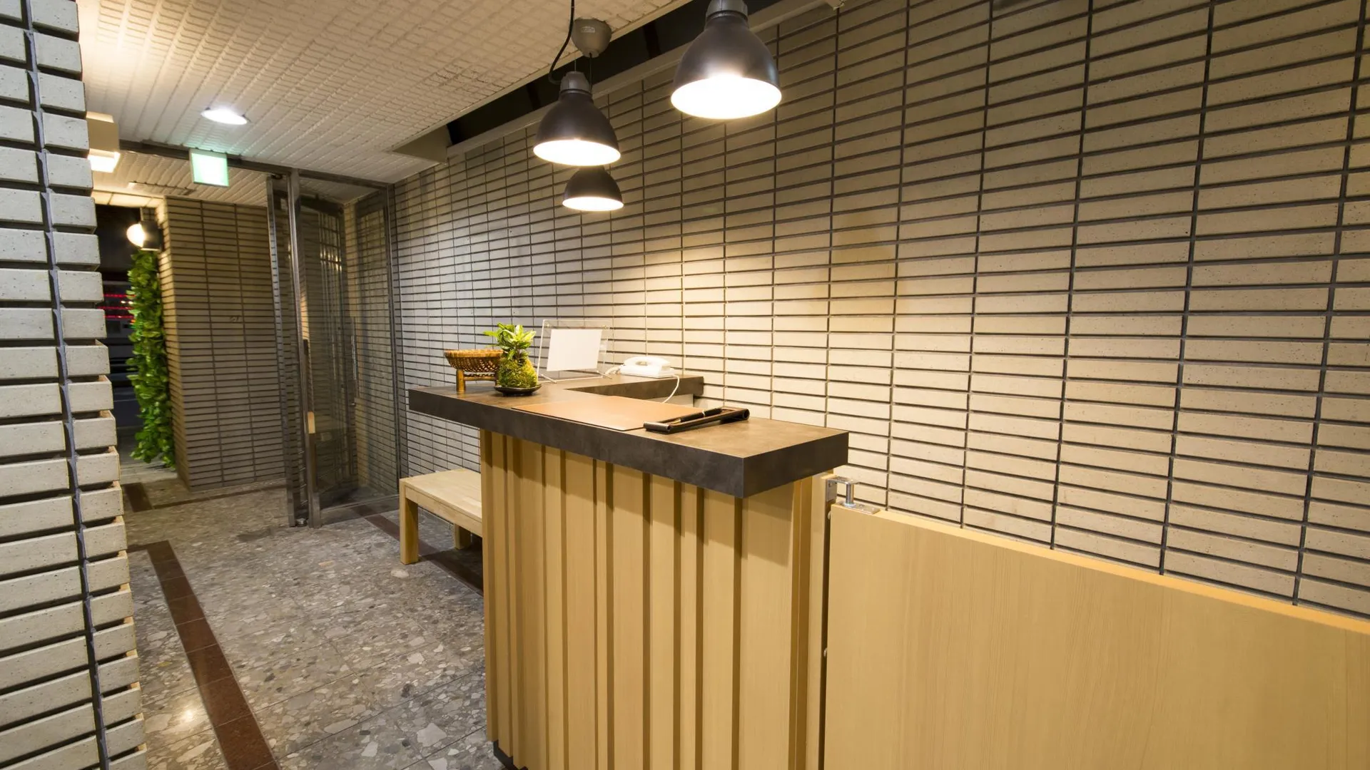 오사카 호텔 코코데 플러스 2성급 호텔 외관