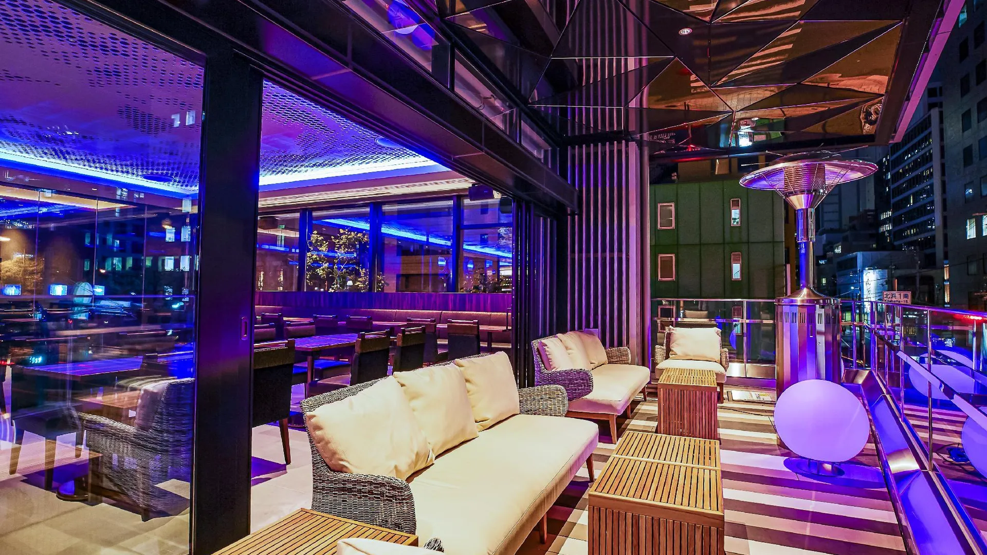 오사카 더 로얄 파크 캔버스 오사카 기타하마 4성급 호텔 외관