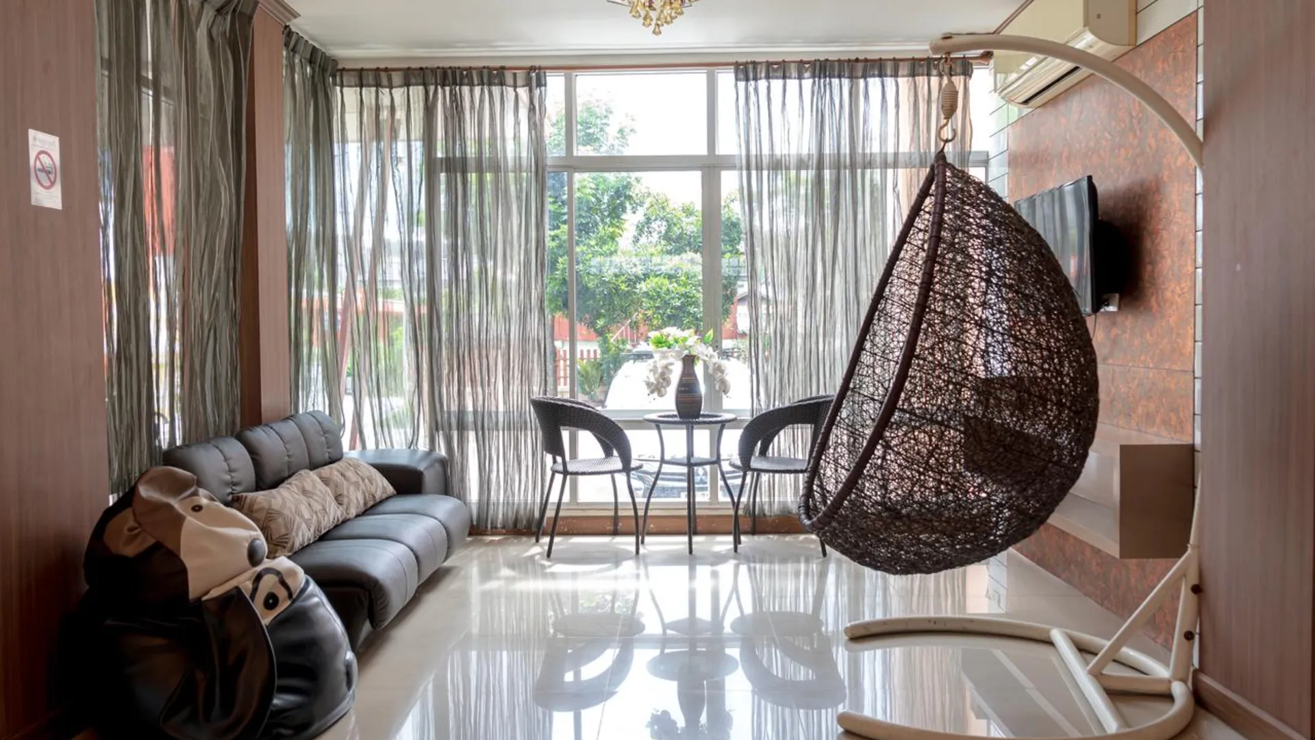 치앙라이 더 인피니티 스위트 3성급 호텔 로비