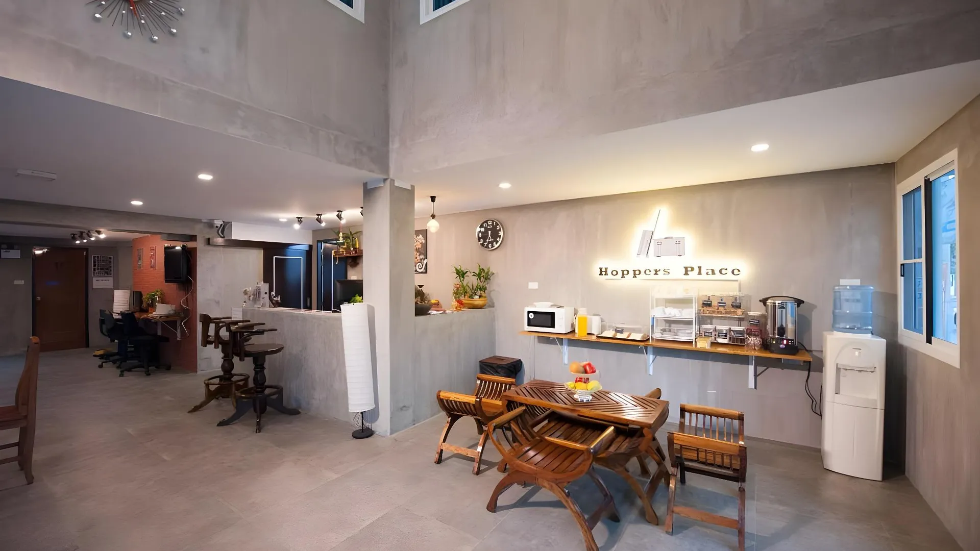 방콕 호퍼스 플레이스 돈무앙 호스텔 2성급 호텔 외관