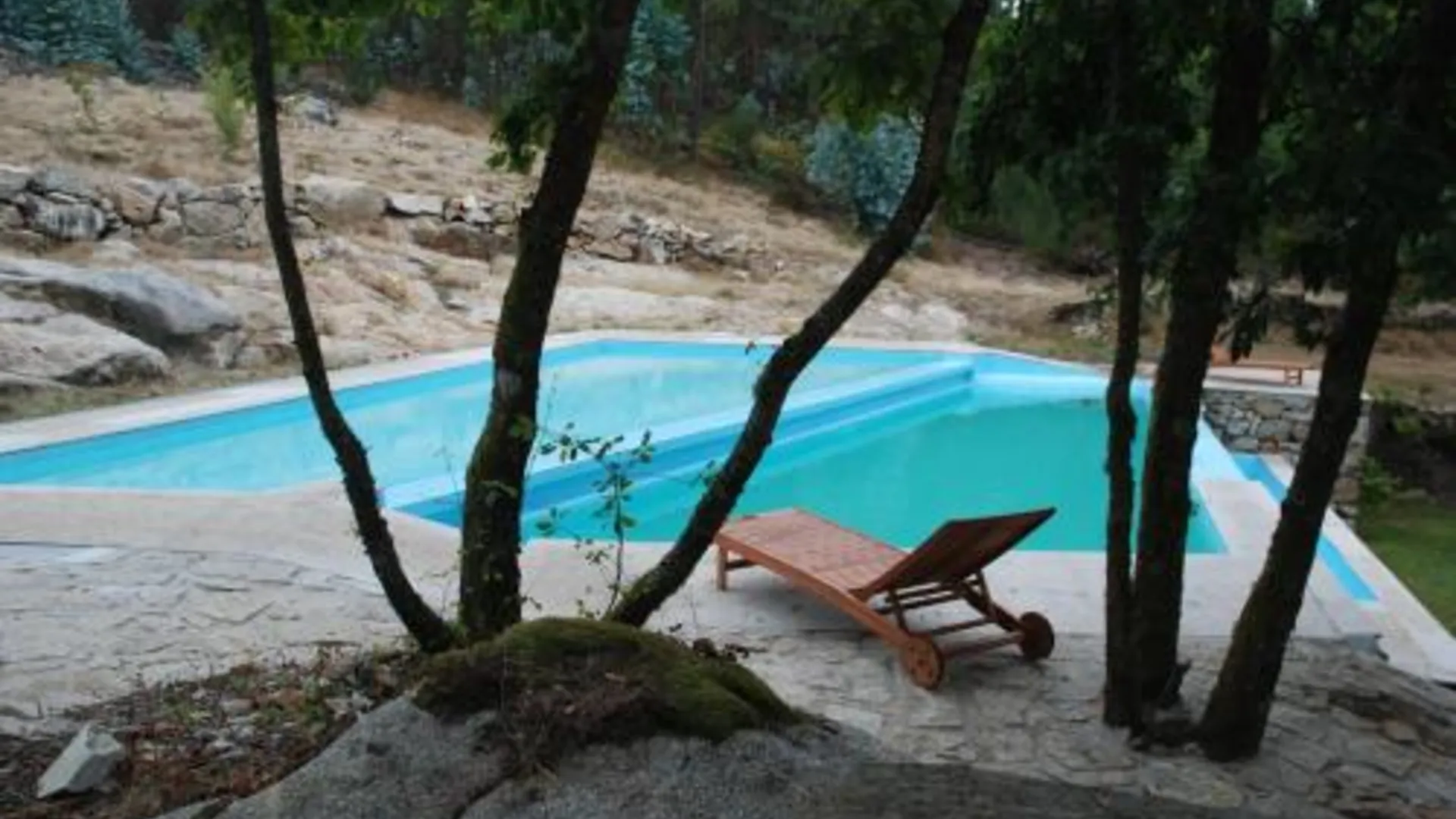 발리 데 캄브라 Trebid'Ouro 3성급 게스트하우스 로비