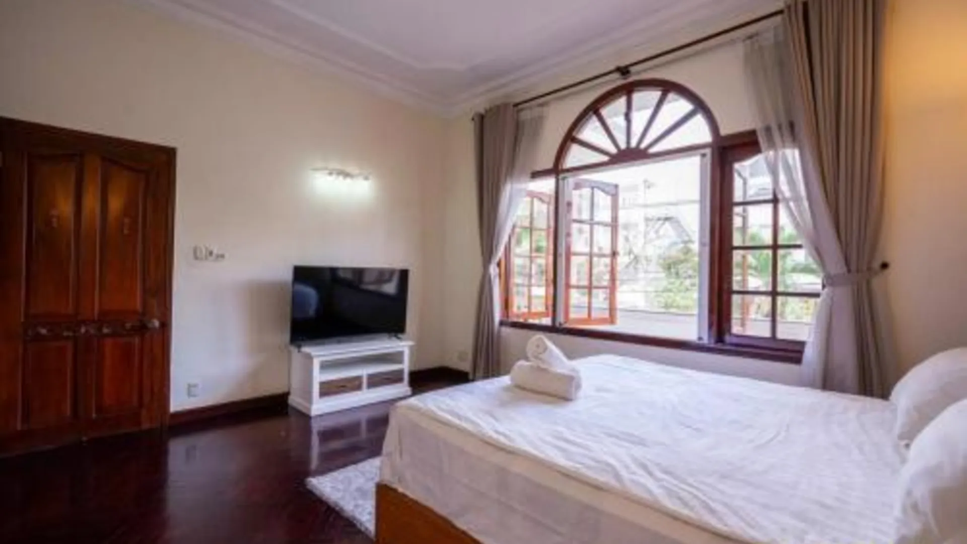 호치민 빈탄의 빌라 (800m², 침실 5개, 프라이빗 욕실 6개) 4성급 싱글룸 스위트룸