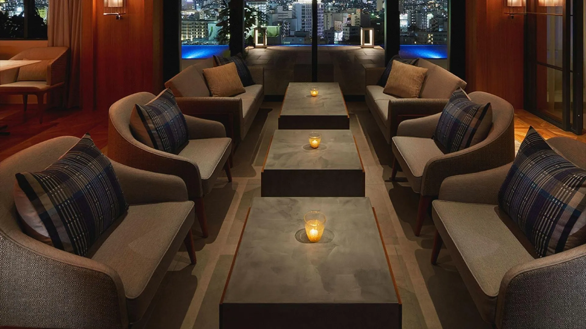 오키나와 본섬 호텔 스트라타 나하 3성급 호텔 스위트룸