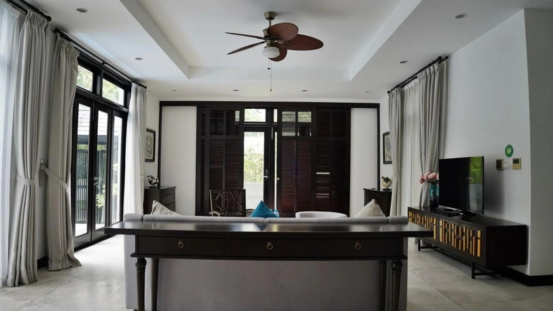 다낭 프억 미의 프라이빗 하우스 (330m², 침실 3개, 프라이빗 욕실 4개) 4성급 싱글룸 외관