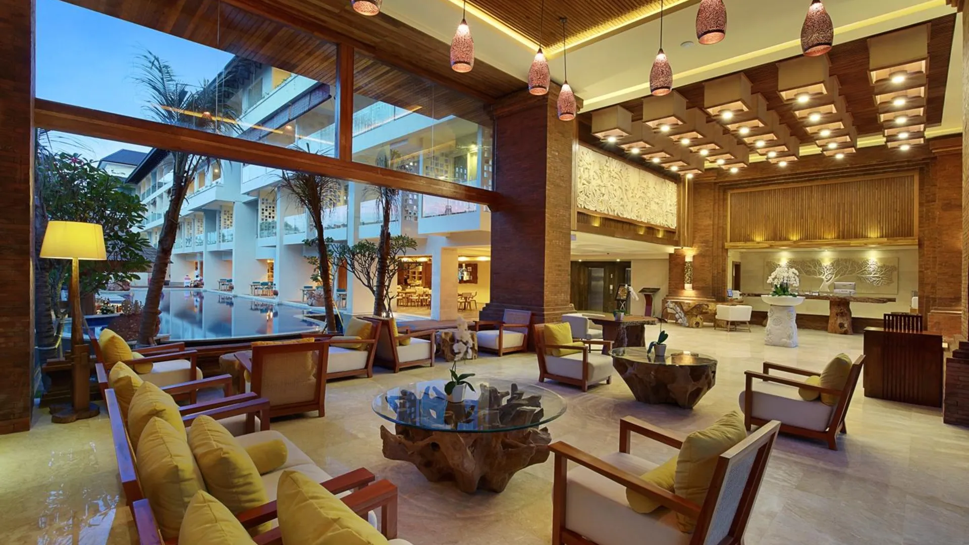 발리 짐바란 베이 비치 리조트 앤 스파 바이 프라부 4성급 호텔 외관