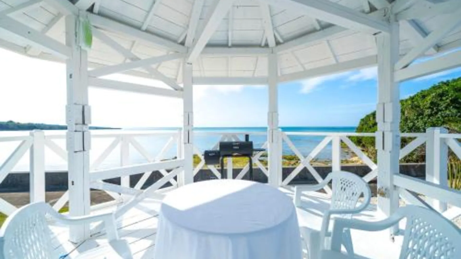 오키나와 본섬 サンセットリゾート　かぬたん 3성급 싱글룸 외관