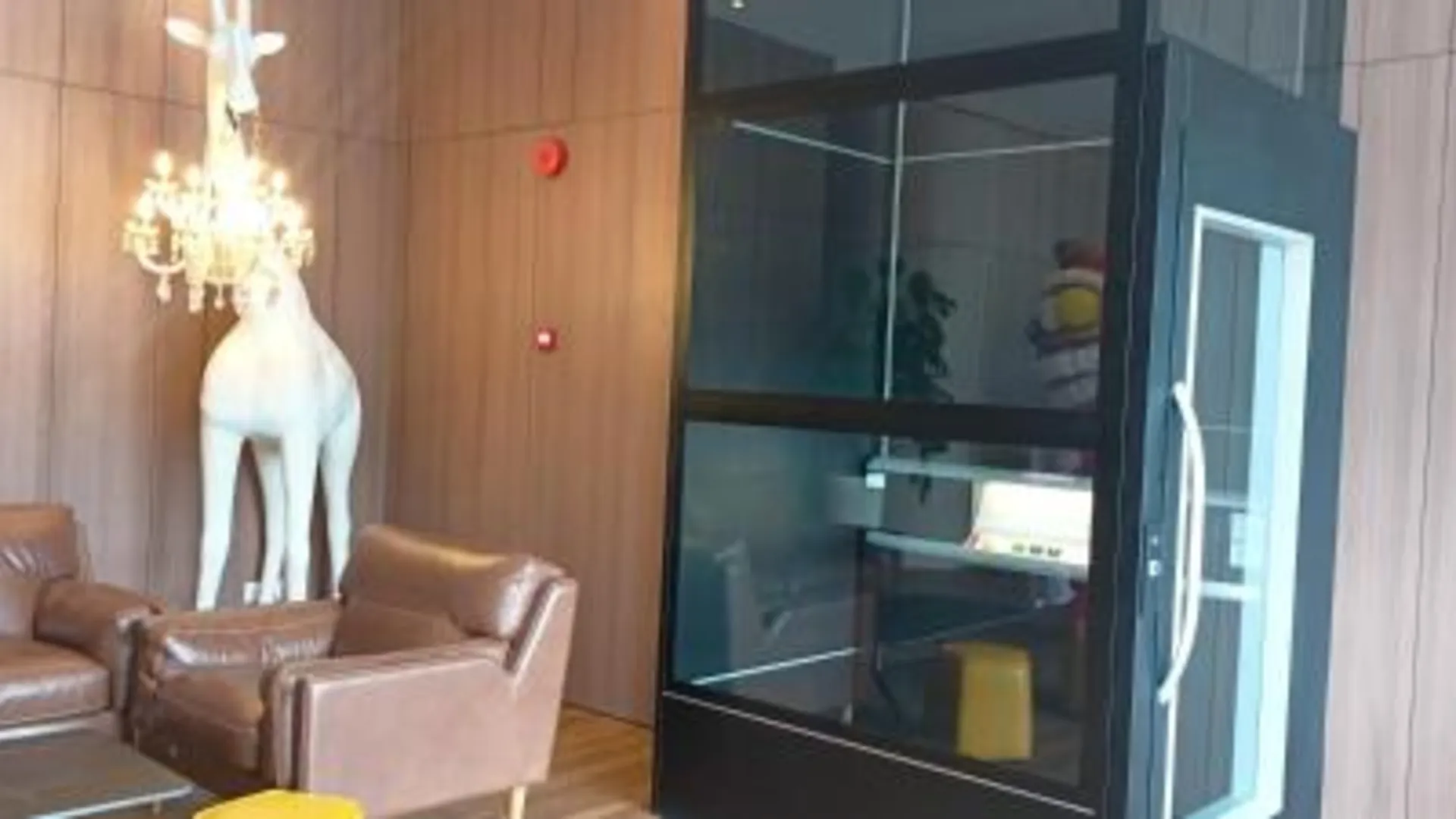 스리 아만 Roxy Hotel Sri Aman 3성급 호텔 수영장