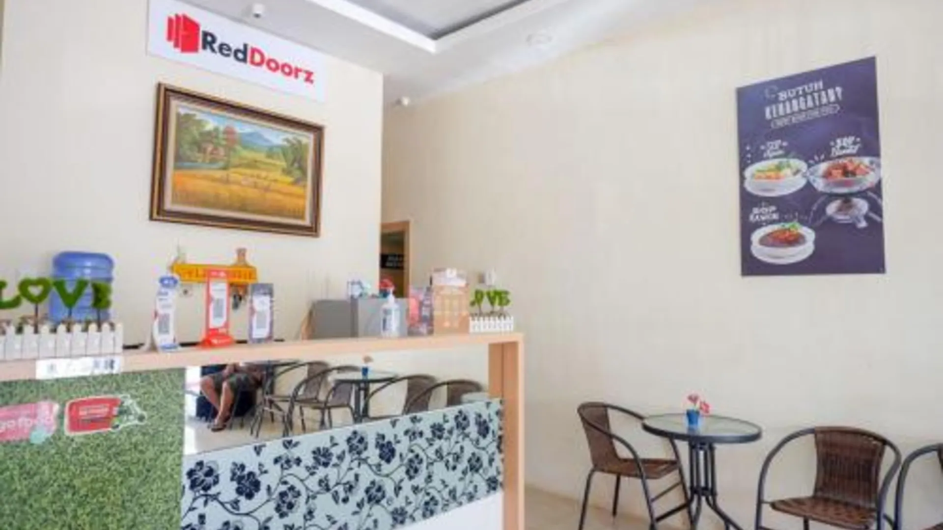 마카사르 레드도어즈 플러스 앳 로사리 마카사르 3성급 호텔 수영장