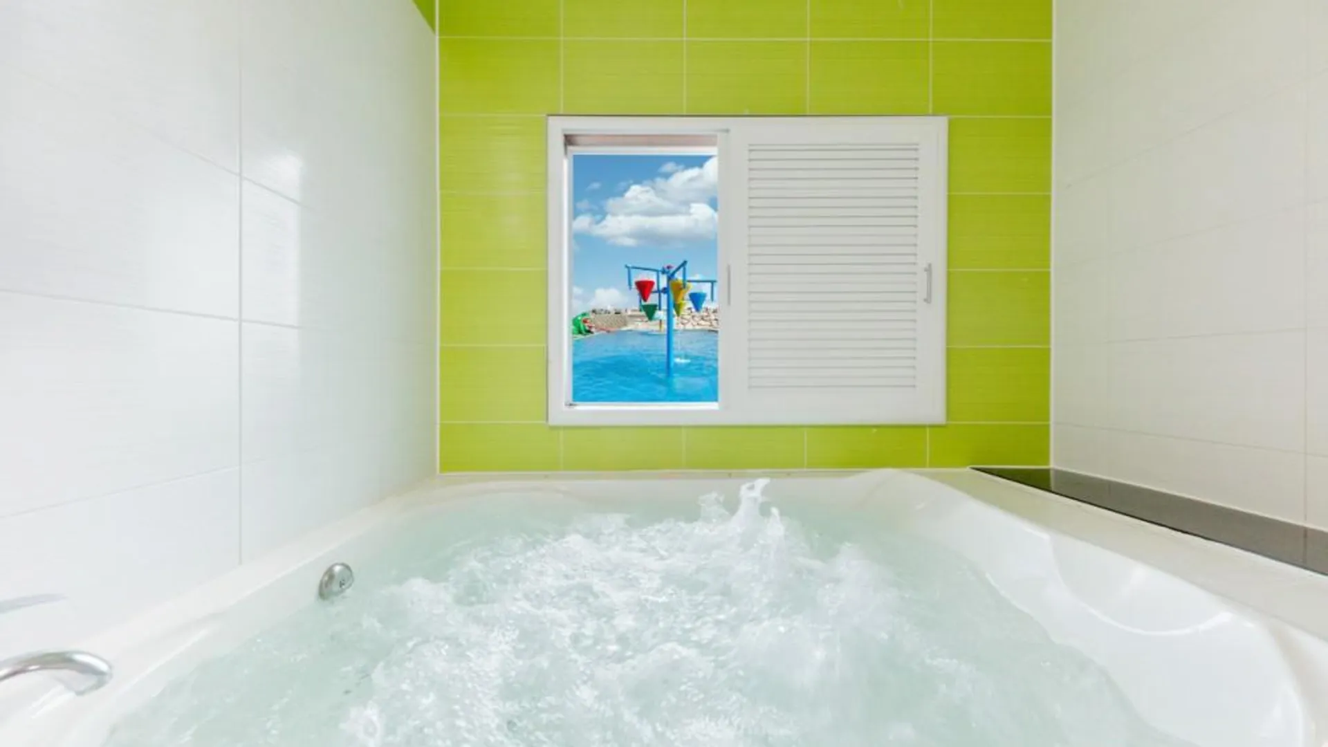 포항 포에버 2성급 게스트하우스 수영장