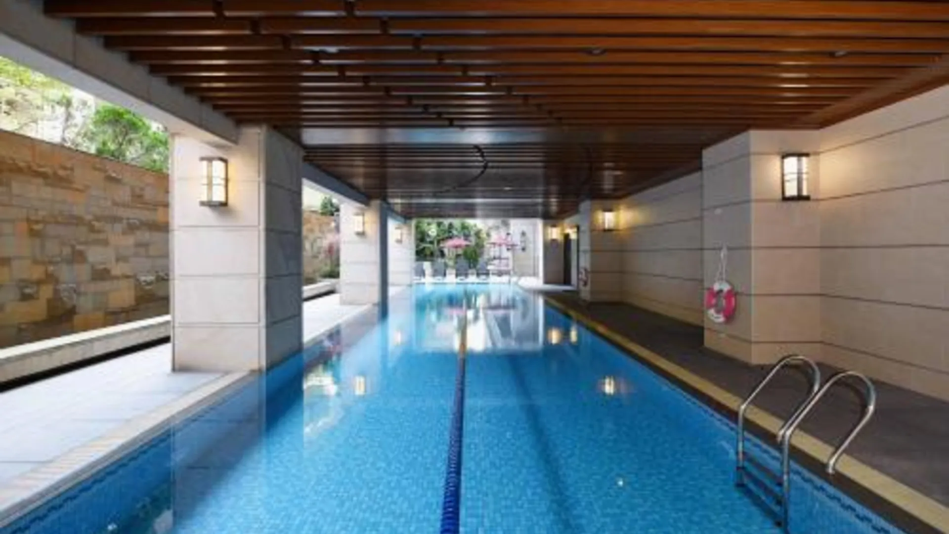 타이베이 풀론 호텔 타이베이, 이스트 5성급 호텔 외관