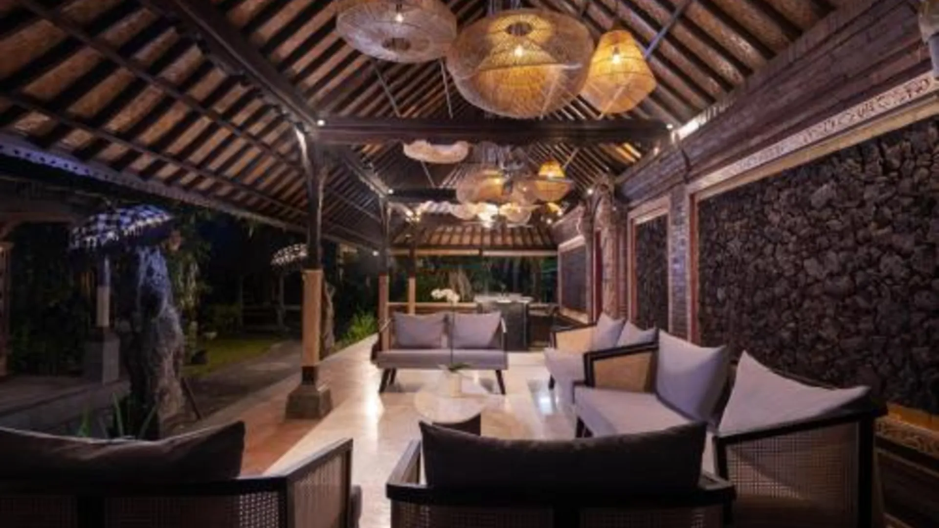 발리 더 아티니 디지와 우붓 3성급 호텔 외관