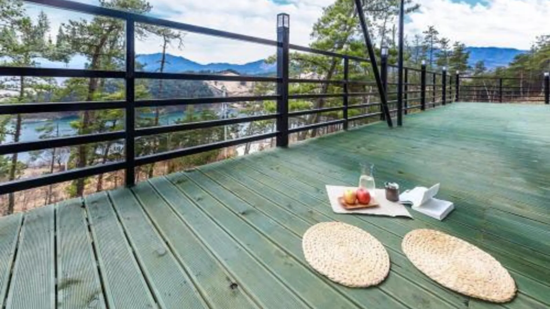 구례 지리산호수리조트 2성급 게스트하우스 로비