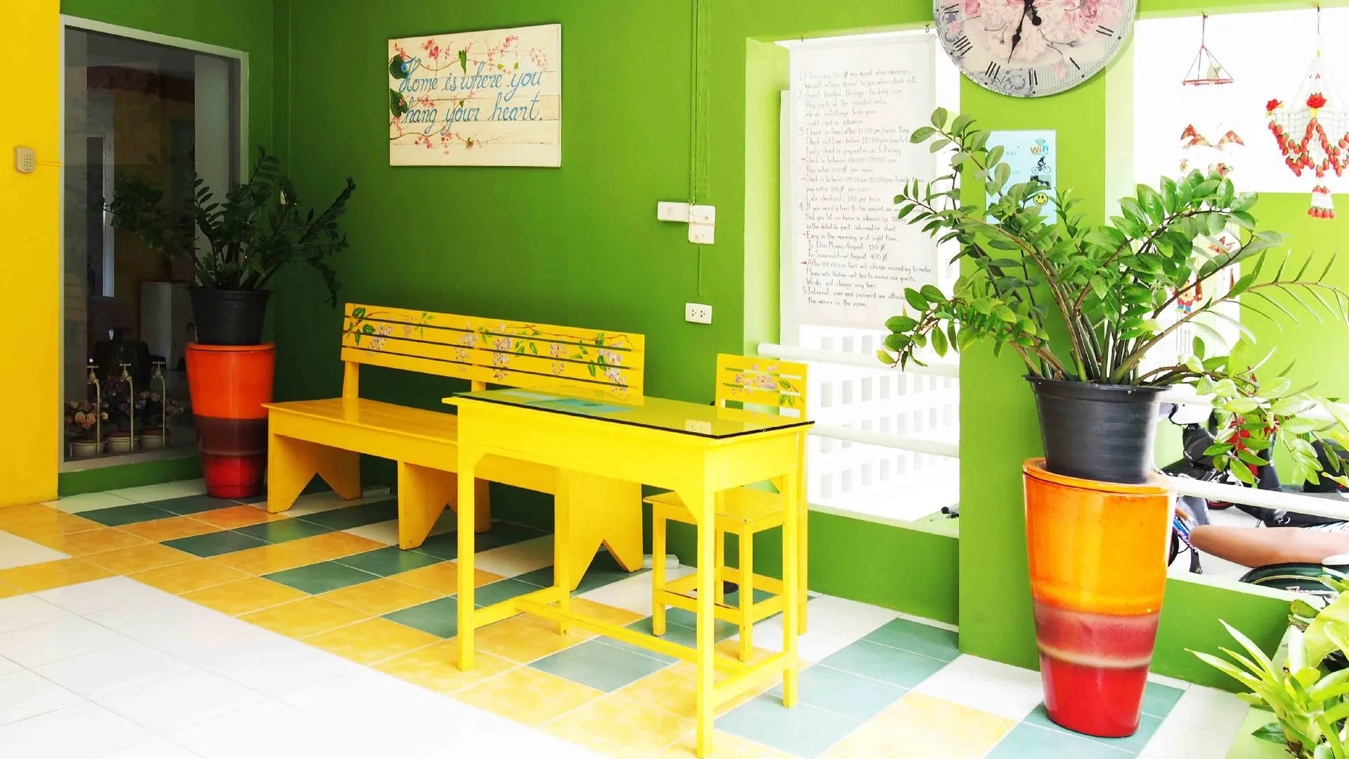 방콕 타나파 맨션 돈무앙 공항 2성급 호텔 외관