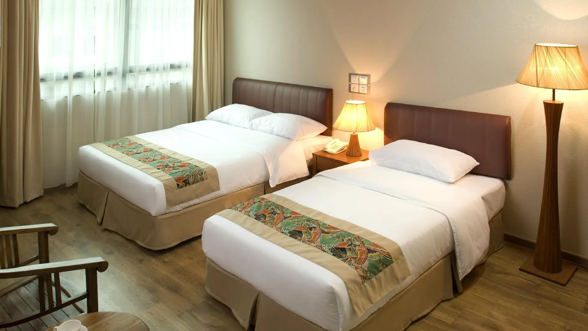 무아르 무아라르 99 호텔 2성급 호텔 스위트룸