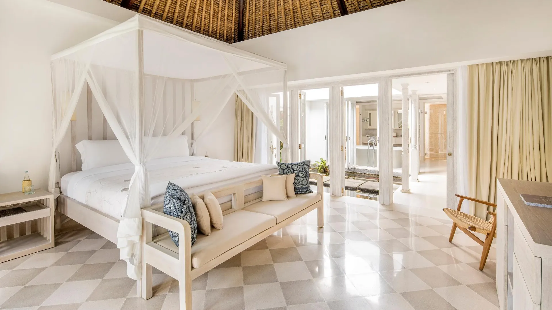 발리 코모 우마 우붓 5성급 호텔 스위트룸