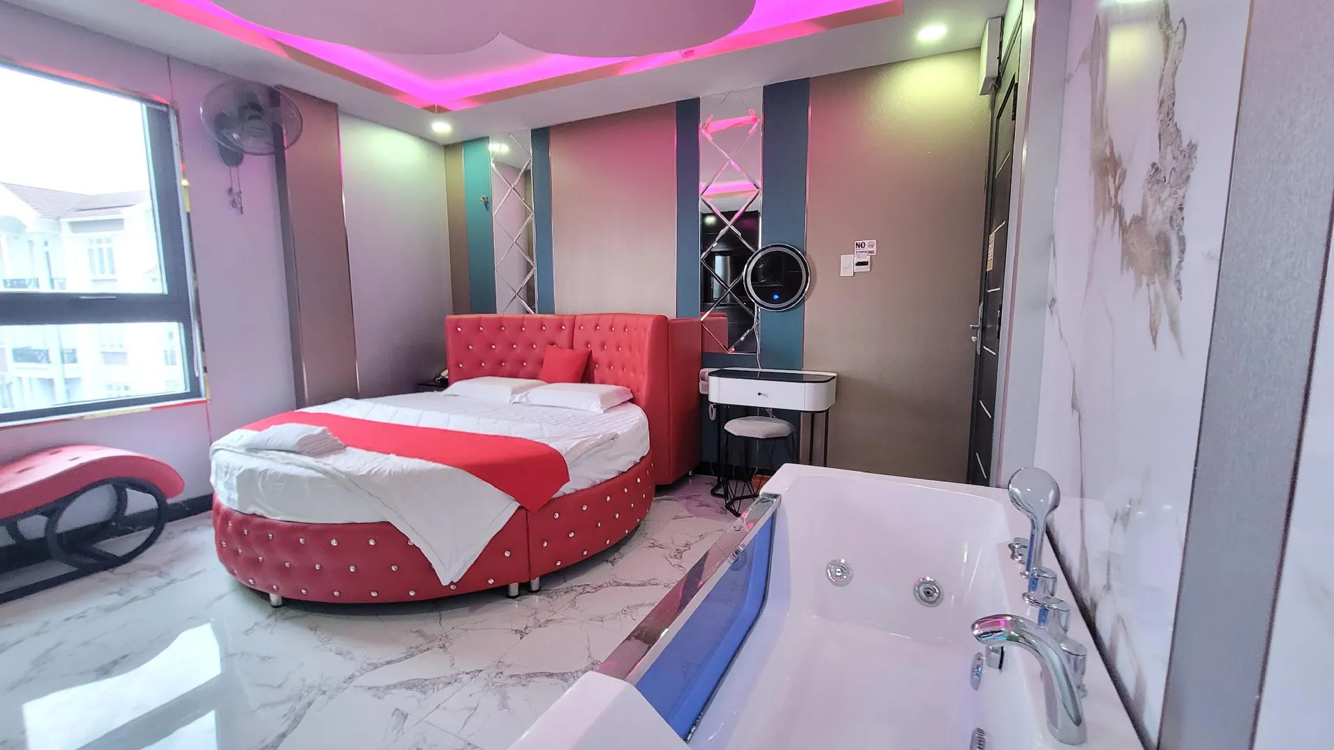 호치민 티엠 탄 호텔 2성급 호텔 스위트룸