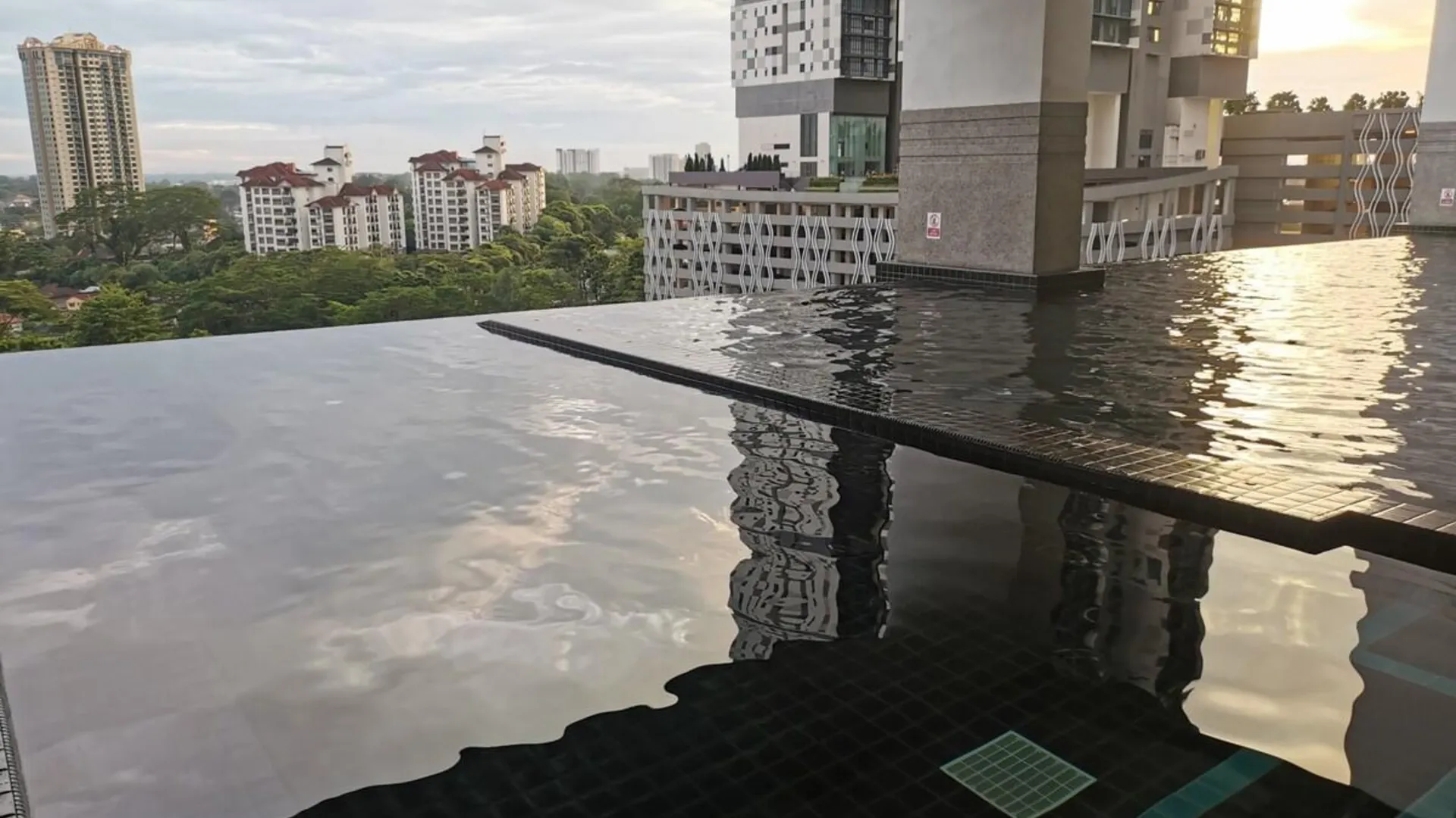 조호바루 / 조호르바루 조호바루의 프라이빗 하우스 (m², 침실 1개, 프라이빗 욕실 1개) 3성급 게스트하우스 수영장