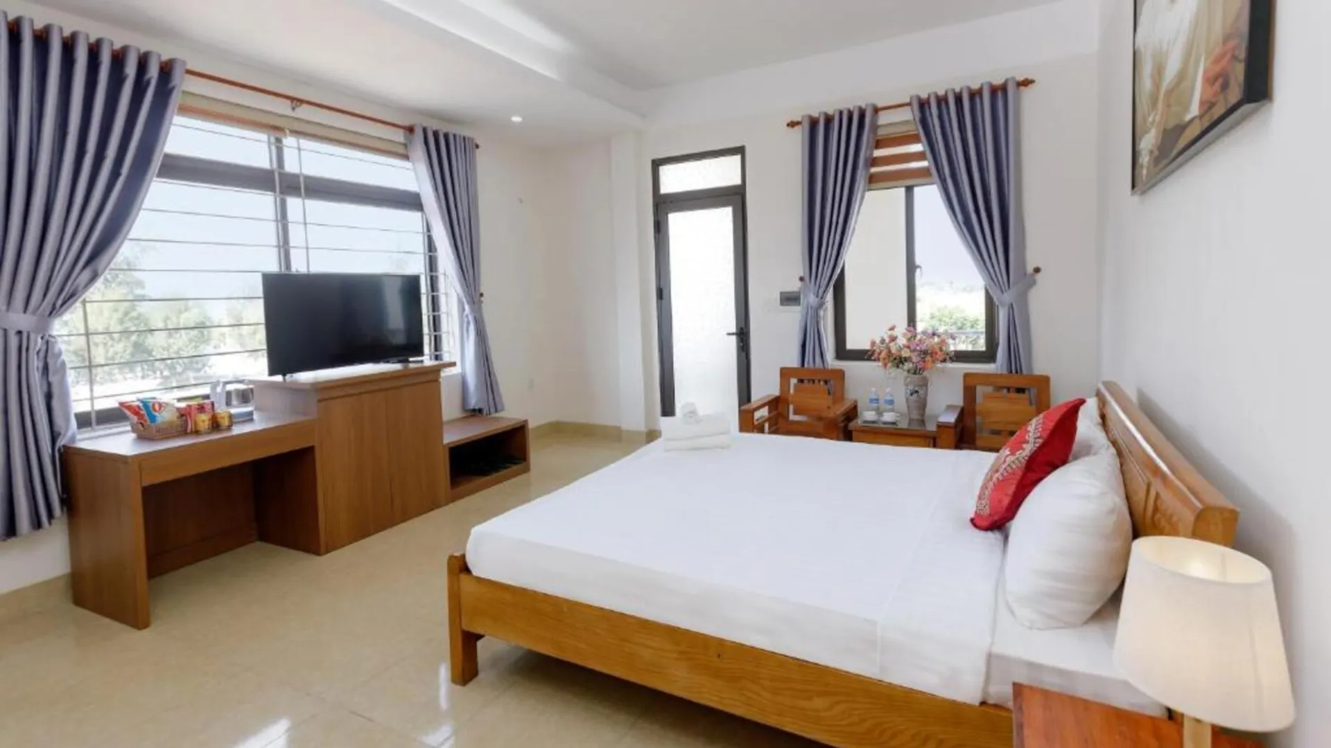 다낭 냐카크 258 - 씨프런트 3성급 호텔 스위트룸